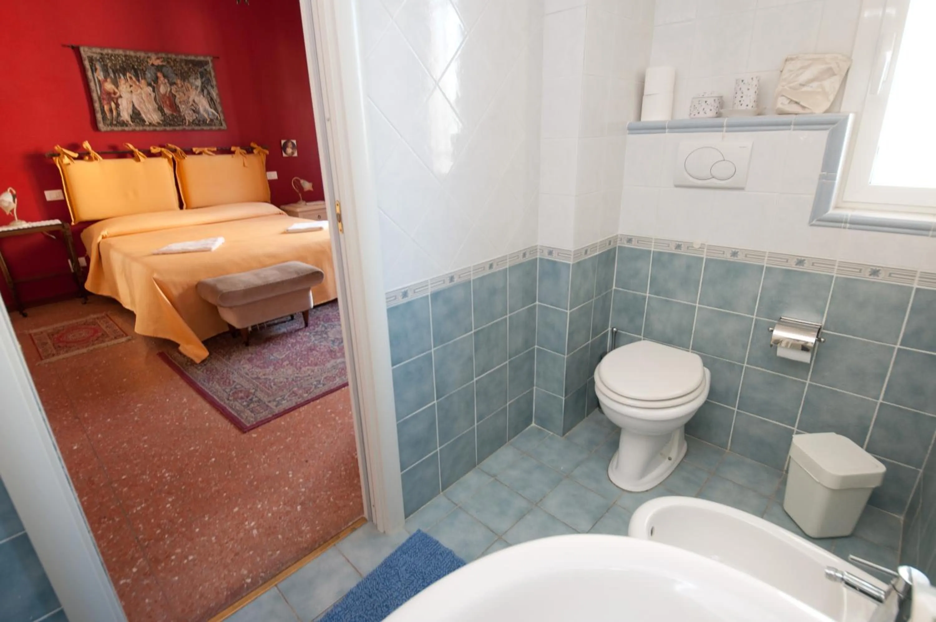 Bathroom, Bed in Passeggiate Romane