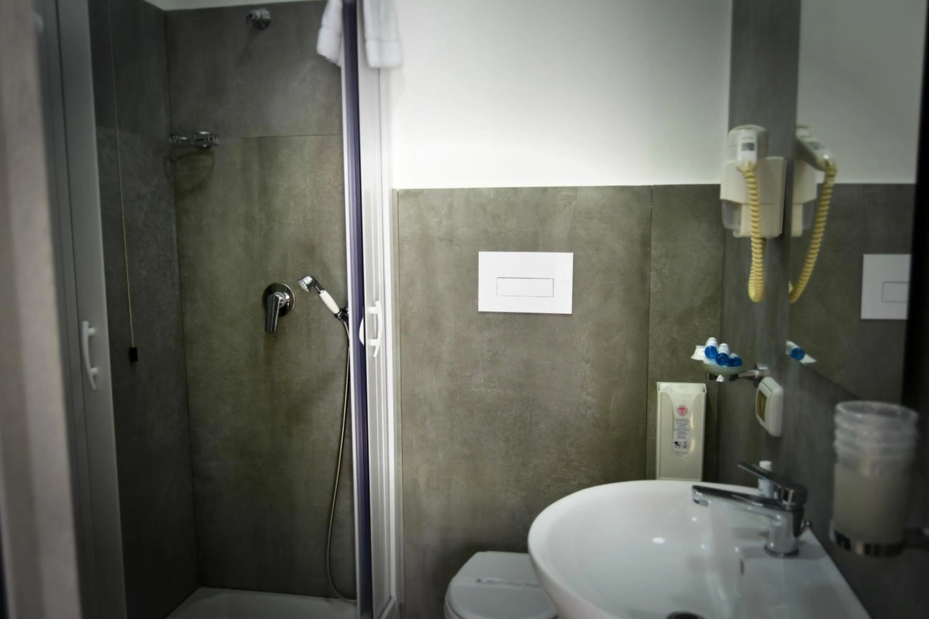 Bathroom in Hotel Colombo