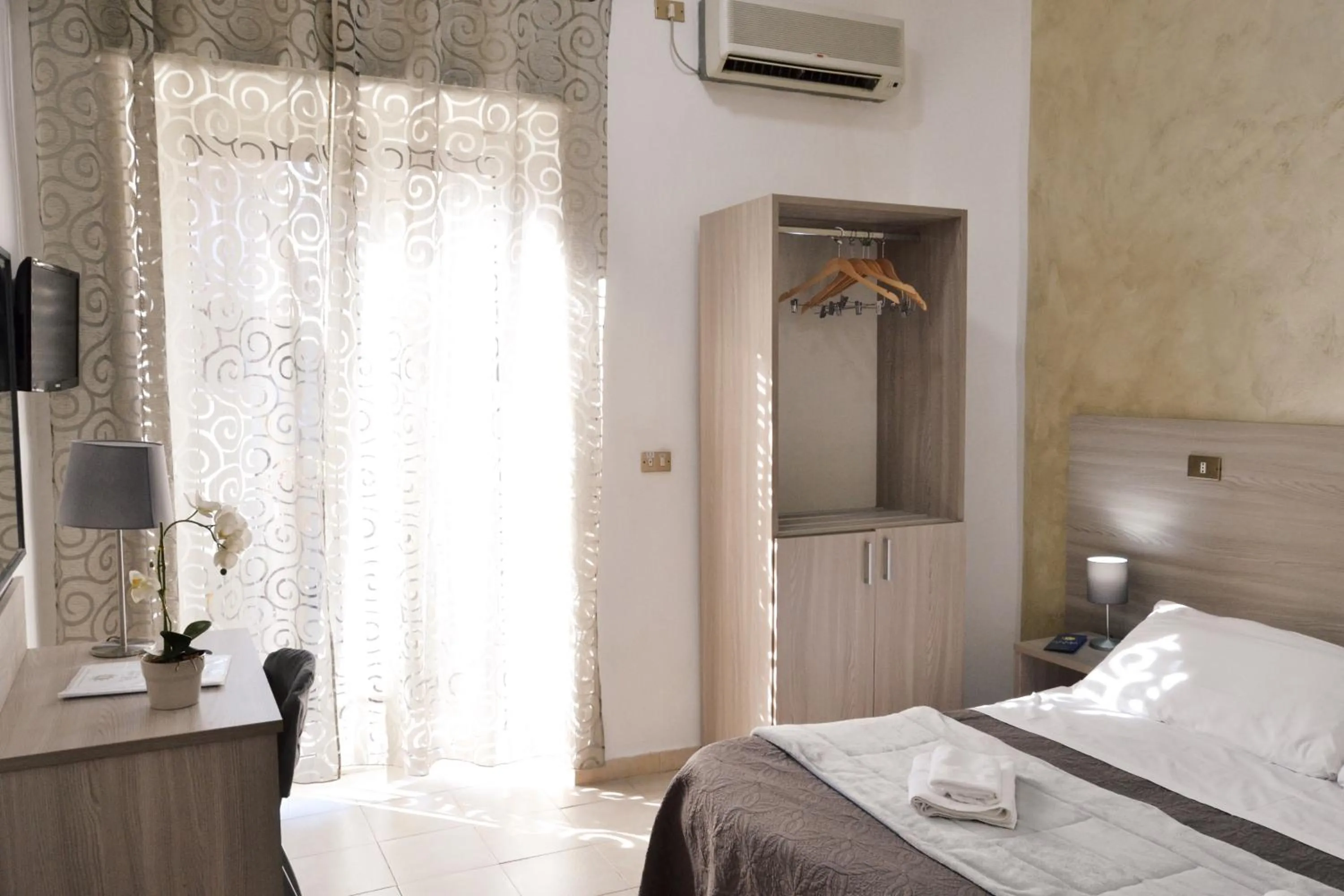 Bed in Hotel Colombo