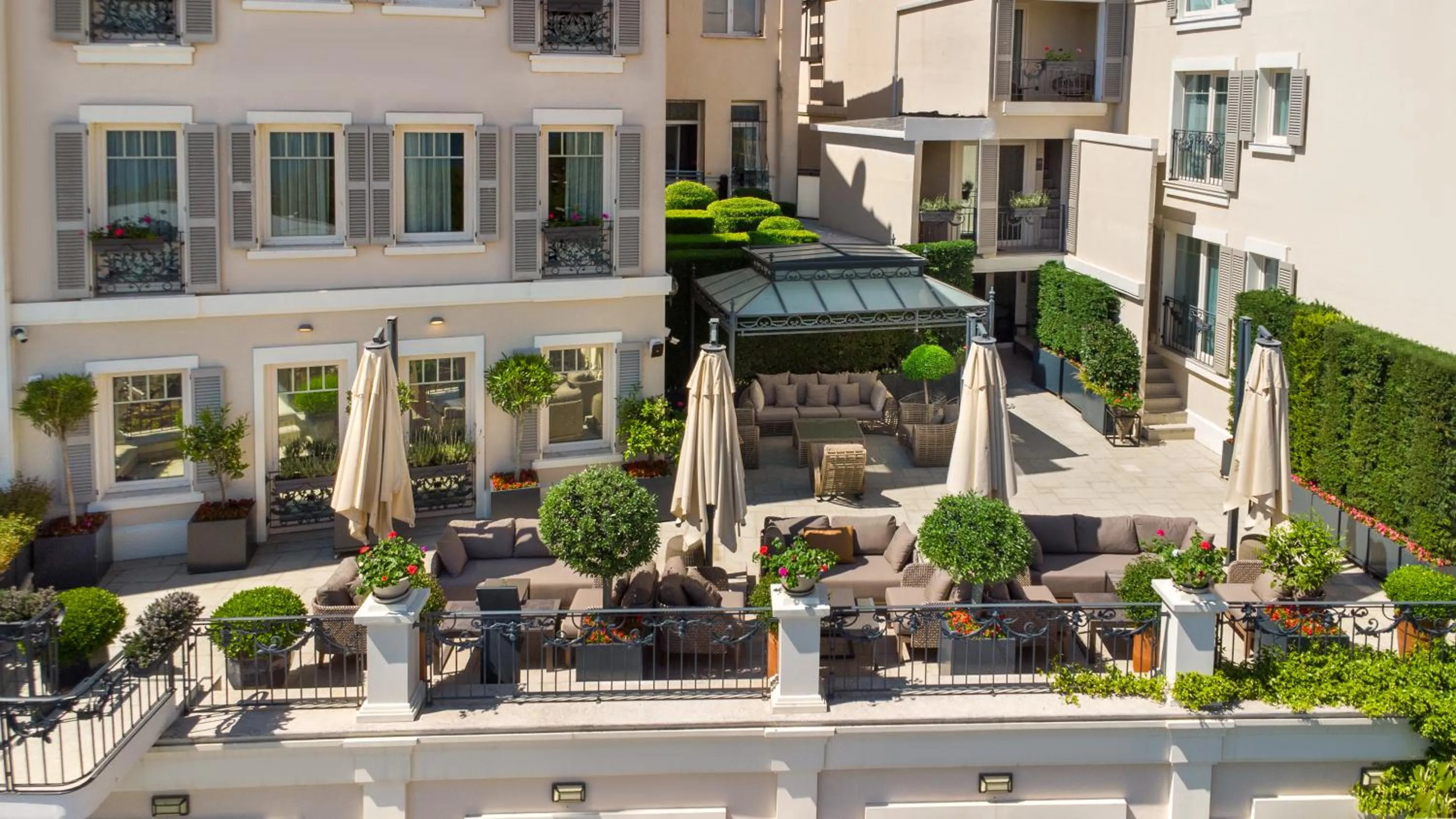Balcony/Terrace in Mula Hotel