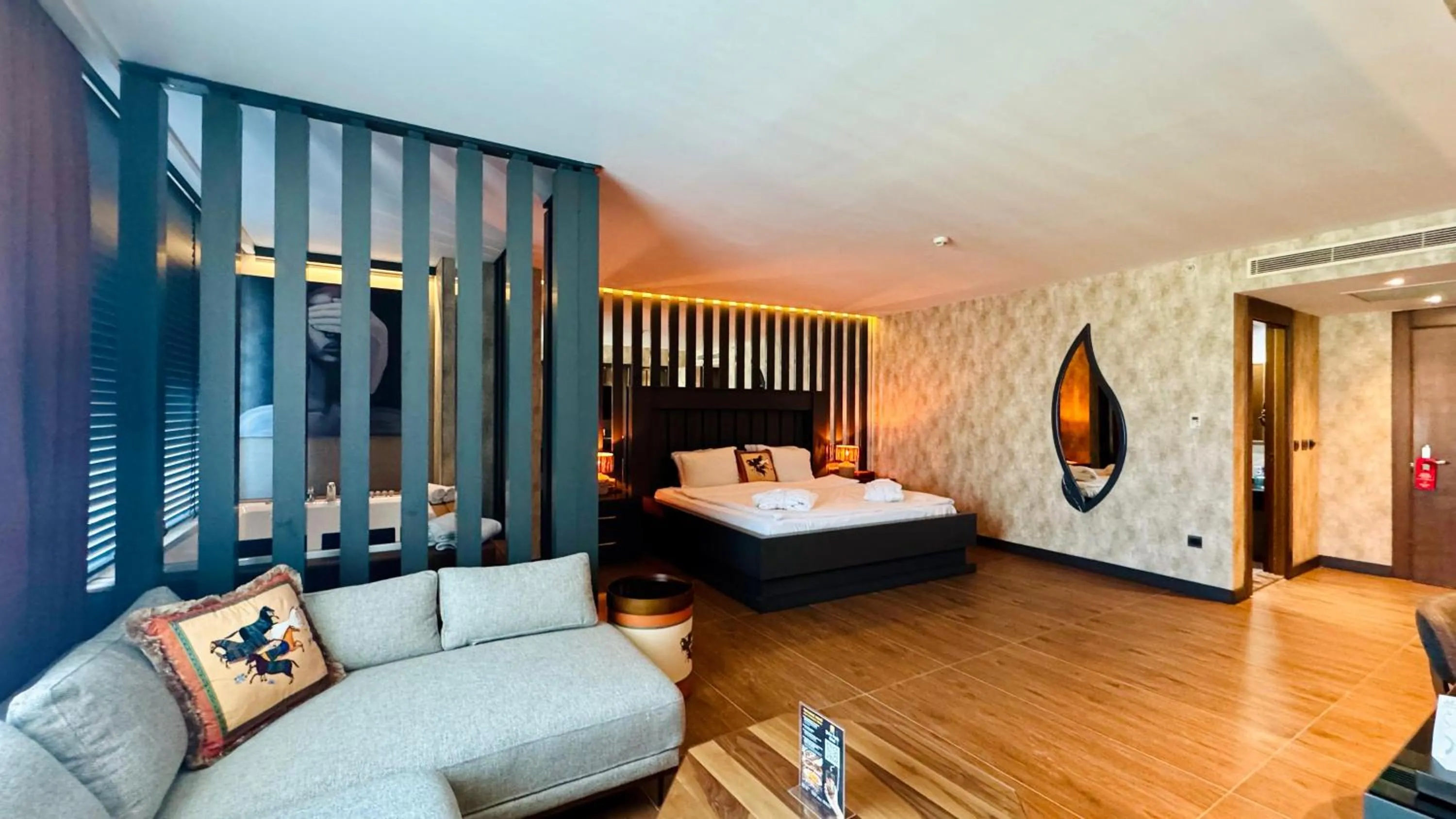 Bedroom, Bed in Sirin Park Hotel