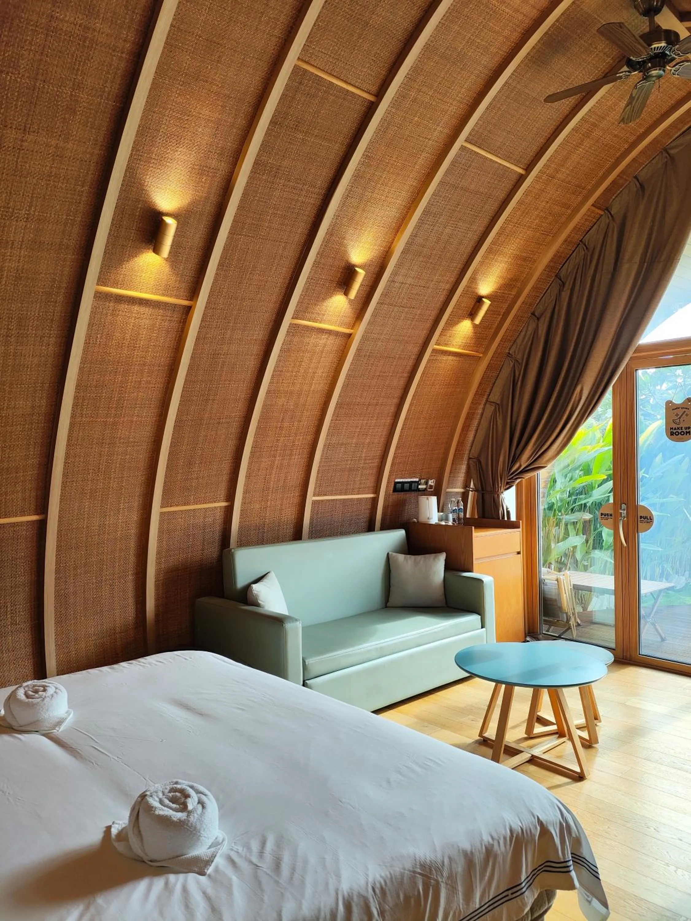 Seating area, Bed in Found Mansion