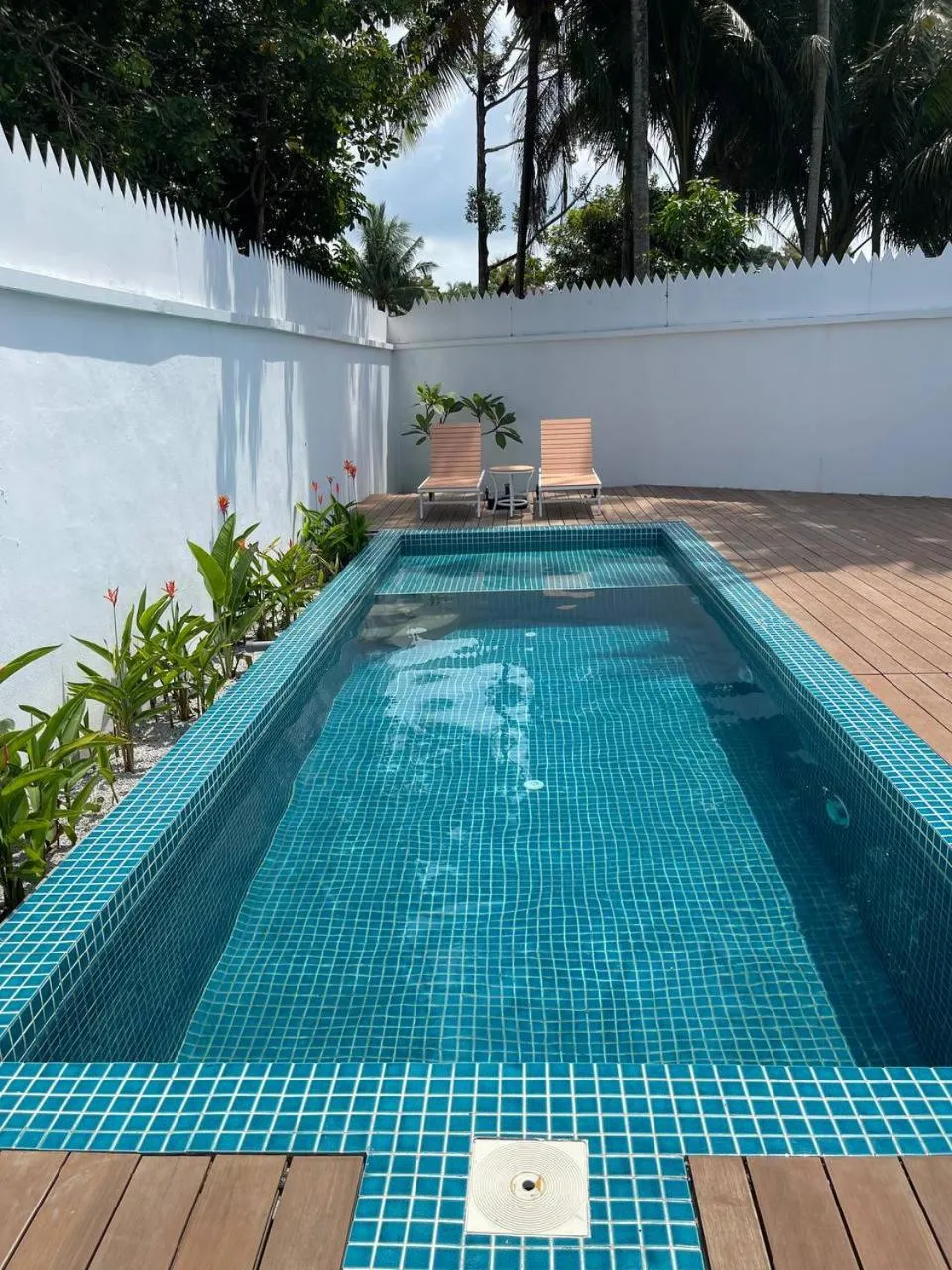 Swimming pool in Found Mansion