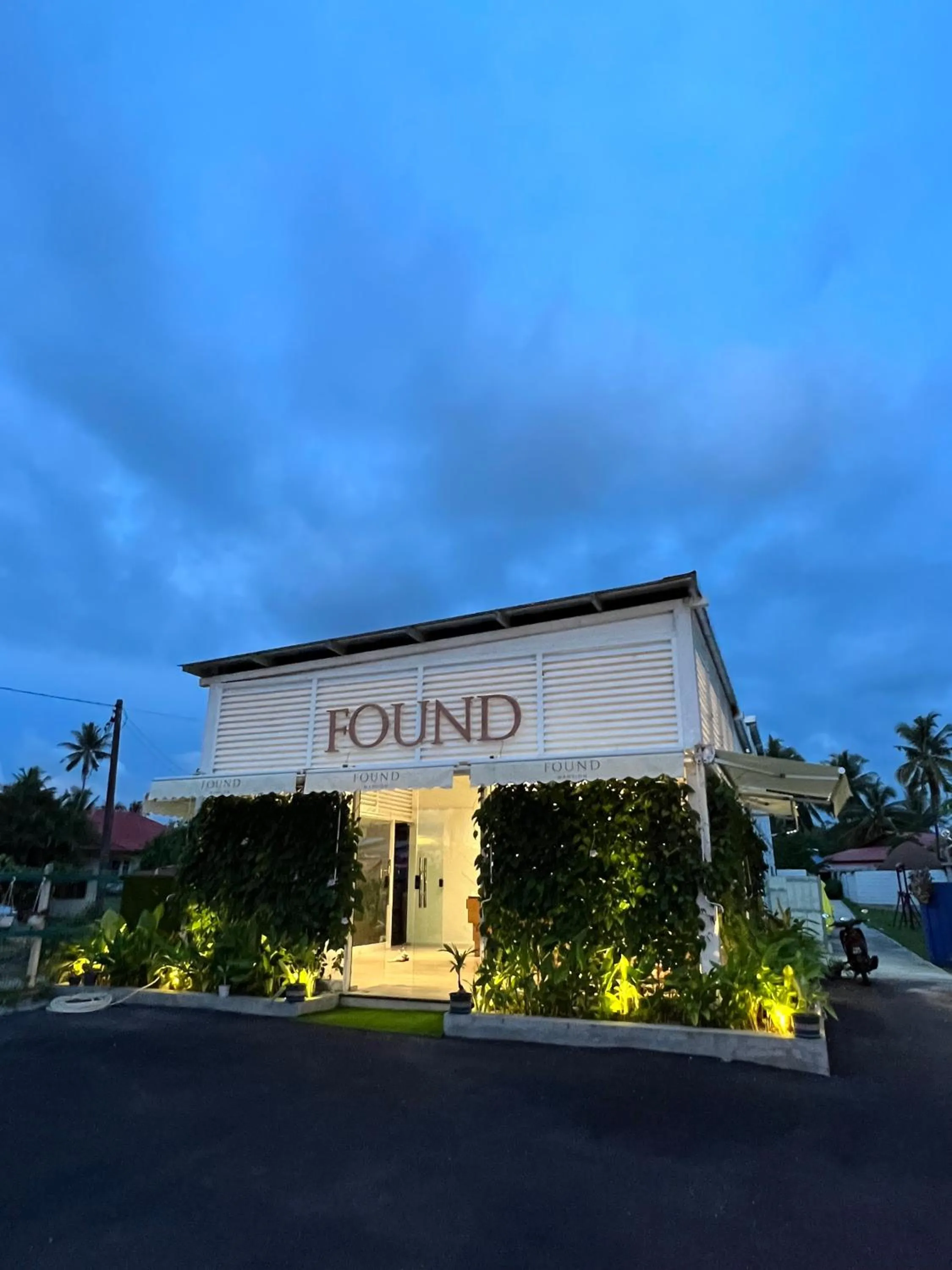 Property building in Found Mansion