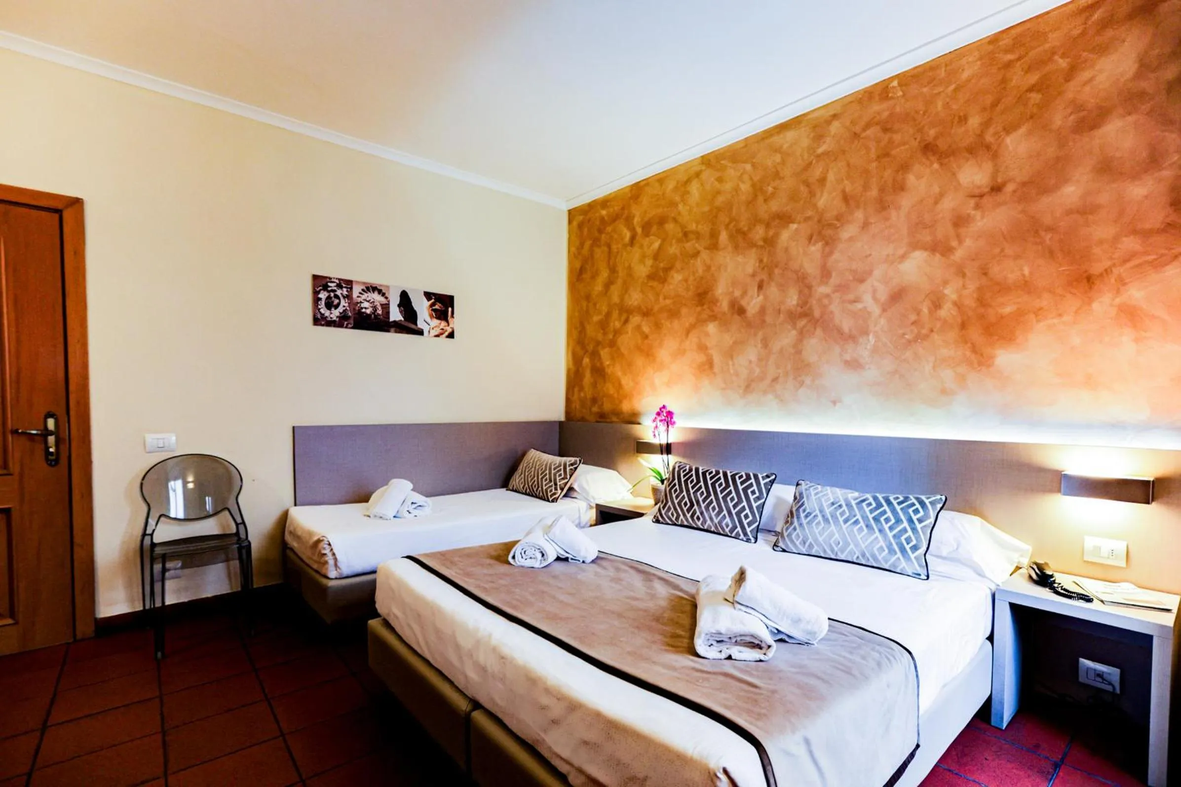 Bedroom, Bed in Albergo Firenze