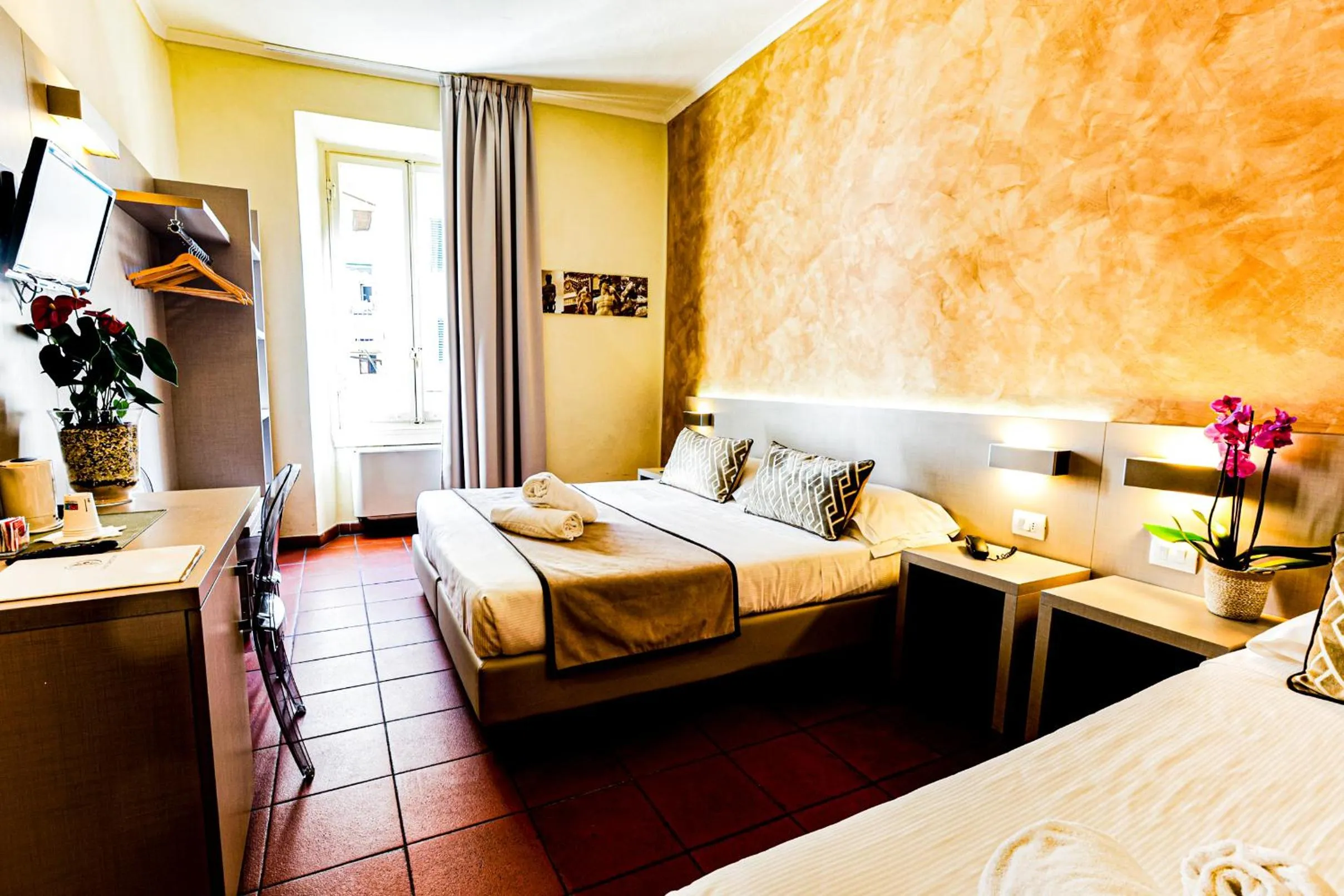 Bedroom, Bed in Albergo Firenze