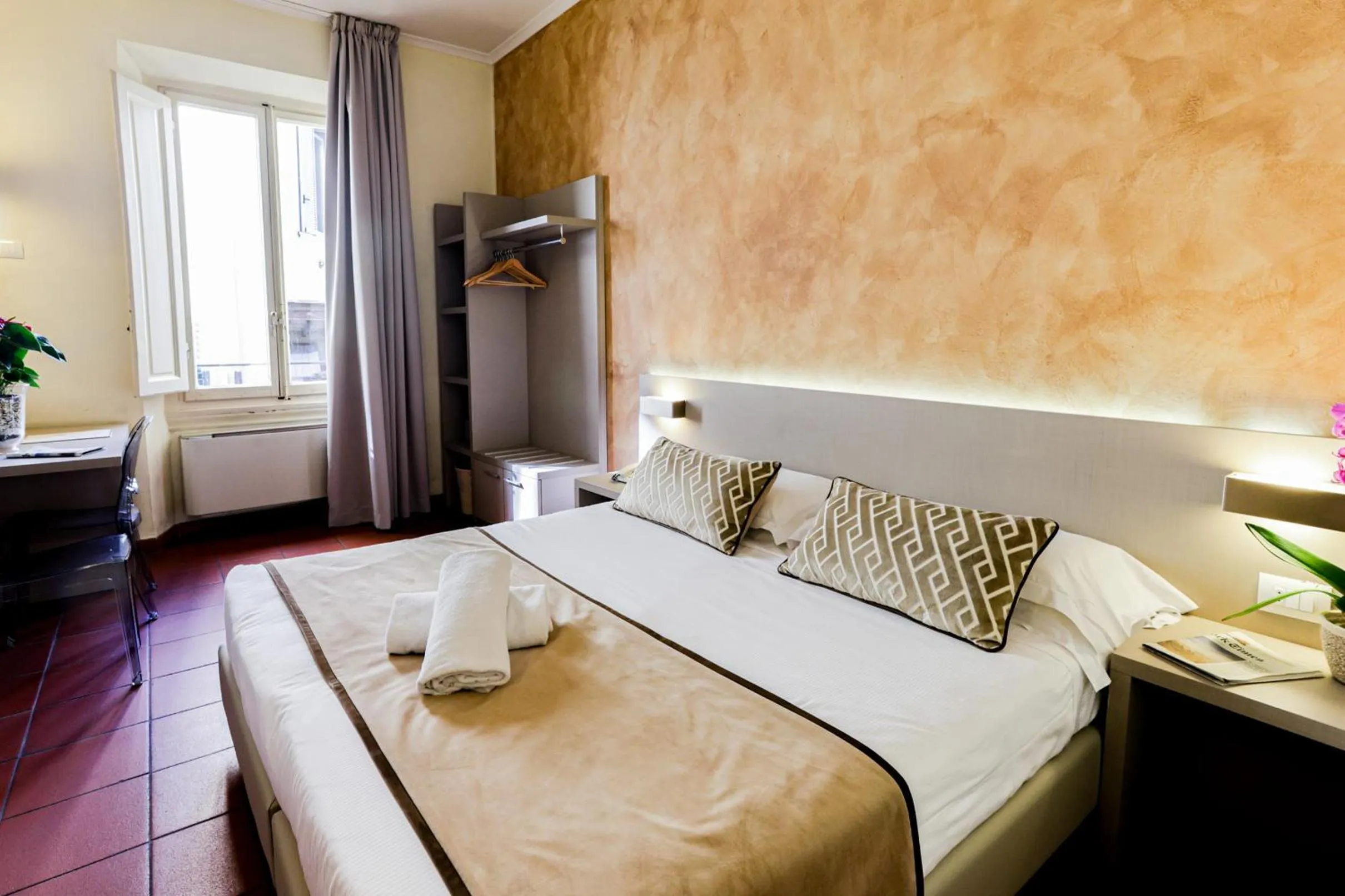 Bedroom, Bed in Albergo Firenze