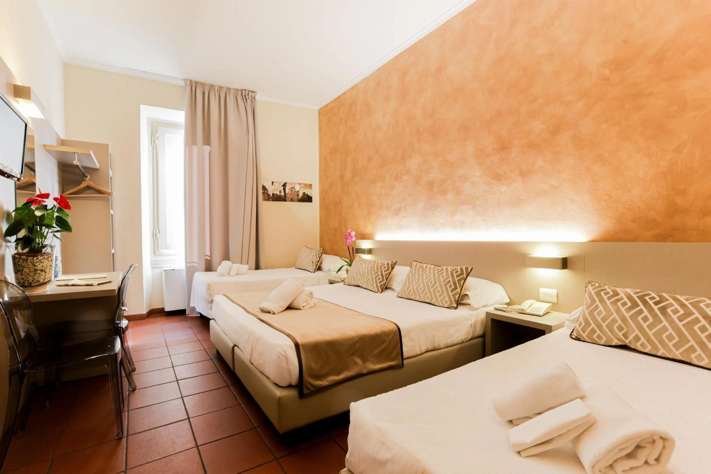 Bedroom, Bed in Albergo Firenze