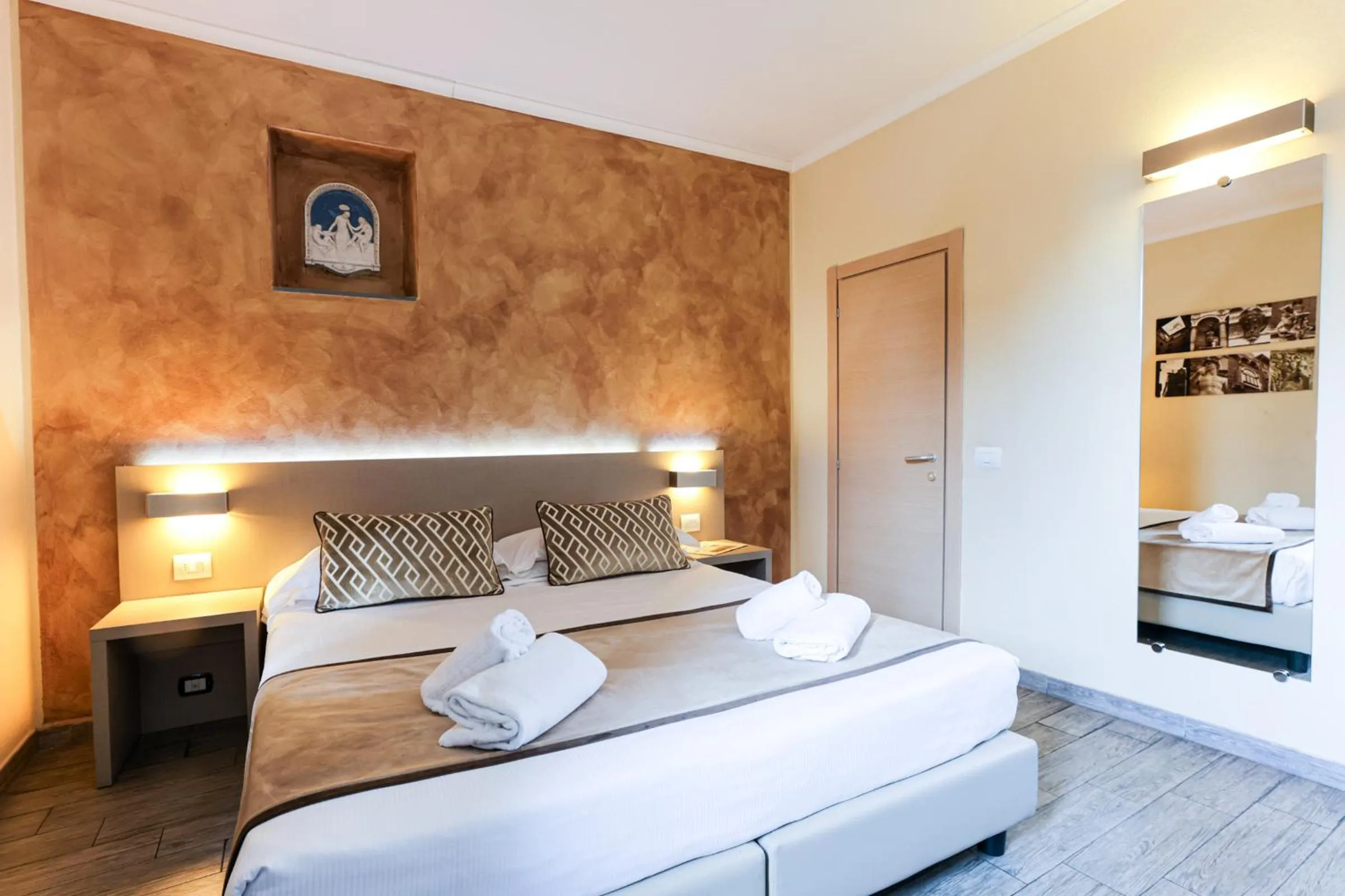 Bedroom, Bed in Albergo Firenze