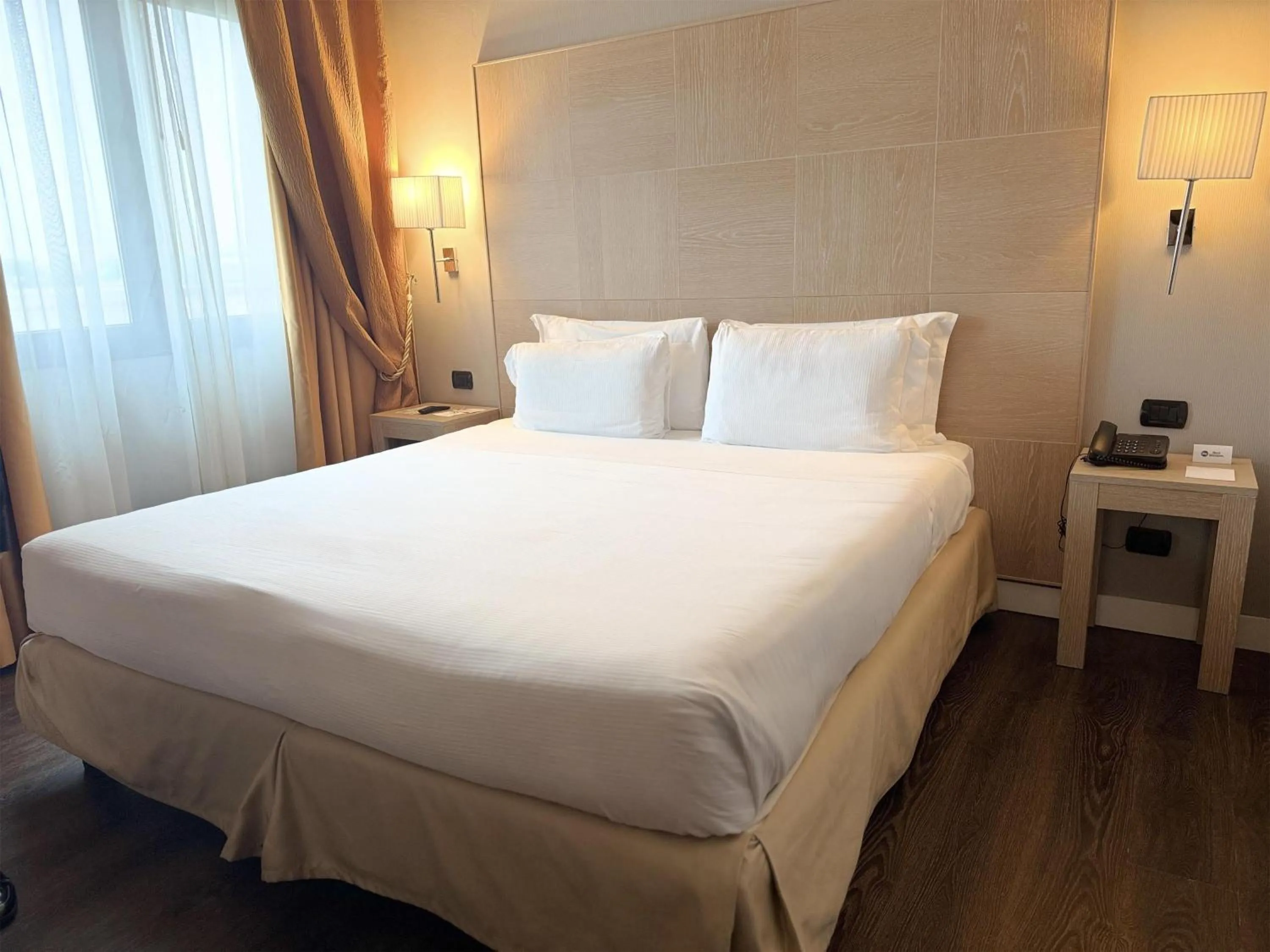 Bedroom, Bed in Best Western Hotel Rome Airport