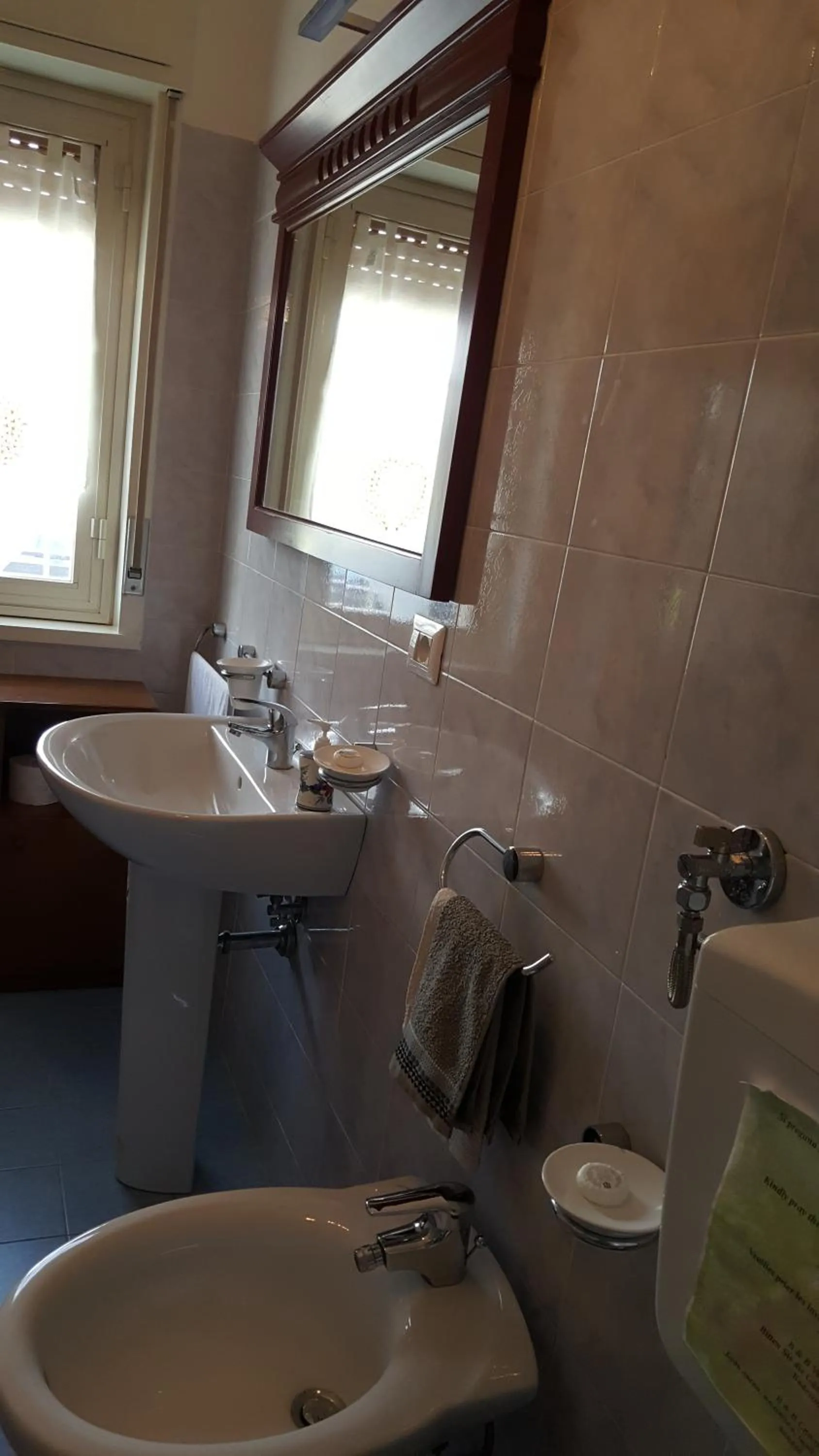 Toilet in B&B United States of Europe