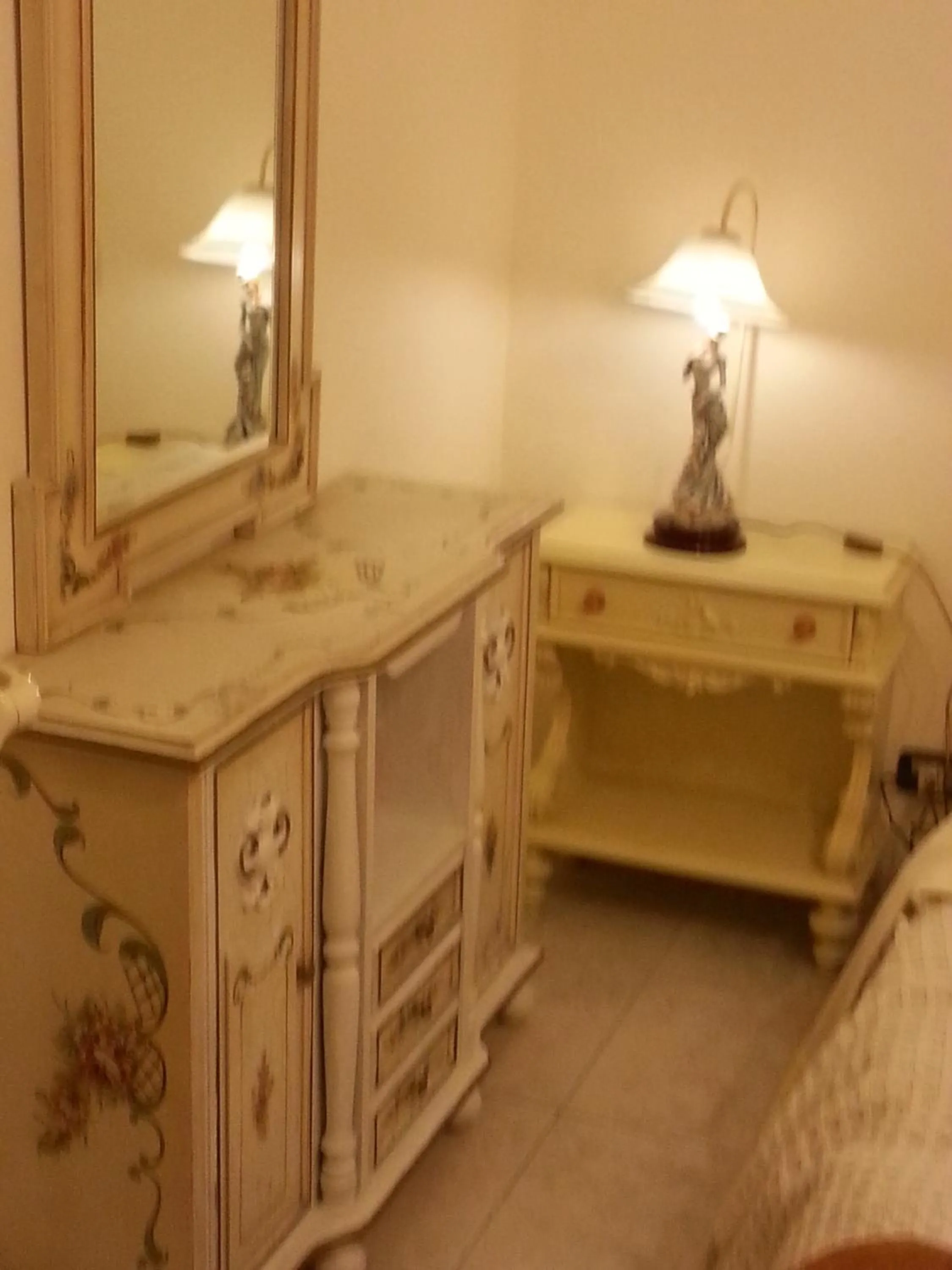 Photo of the whole room, Bed in B&B United States of Europe