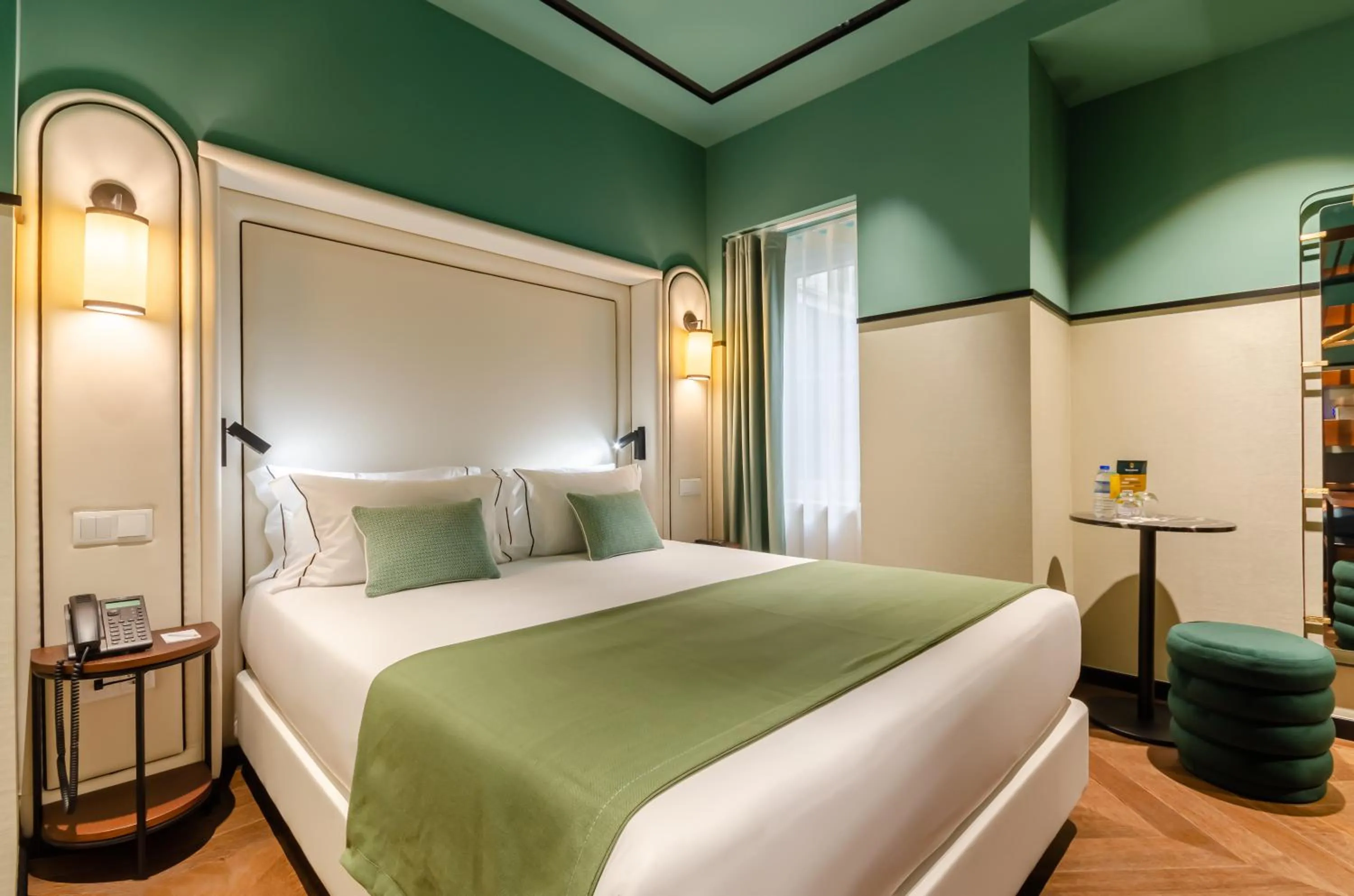 Bedroom, Bed in Nicola Rossio Hotel