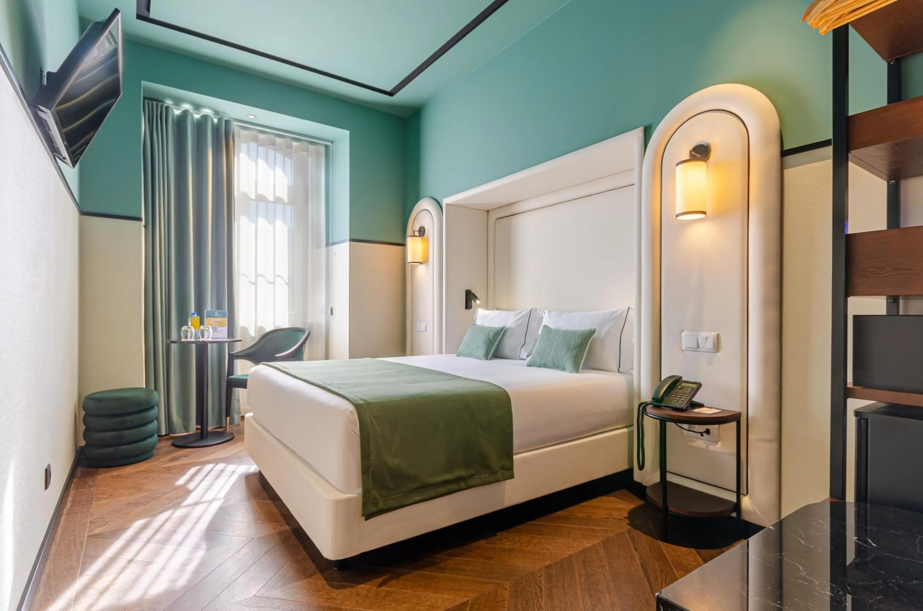 Bedroom, Bed in Nicola Rossio Hotel