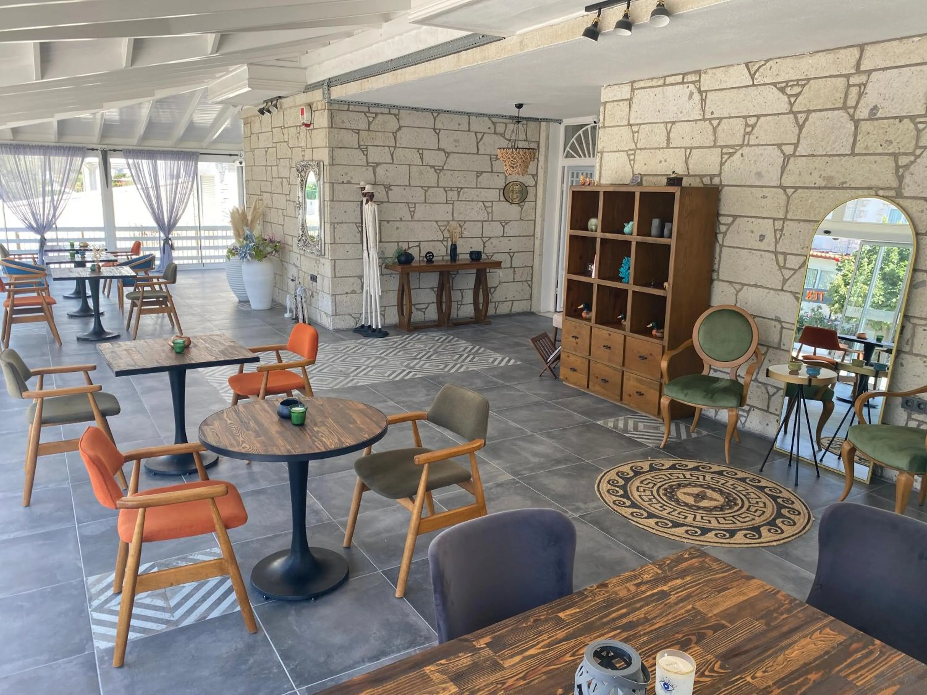 L'ETRO MAISON ALACATI HOTEL