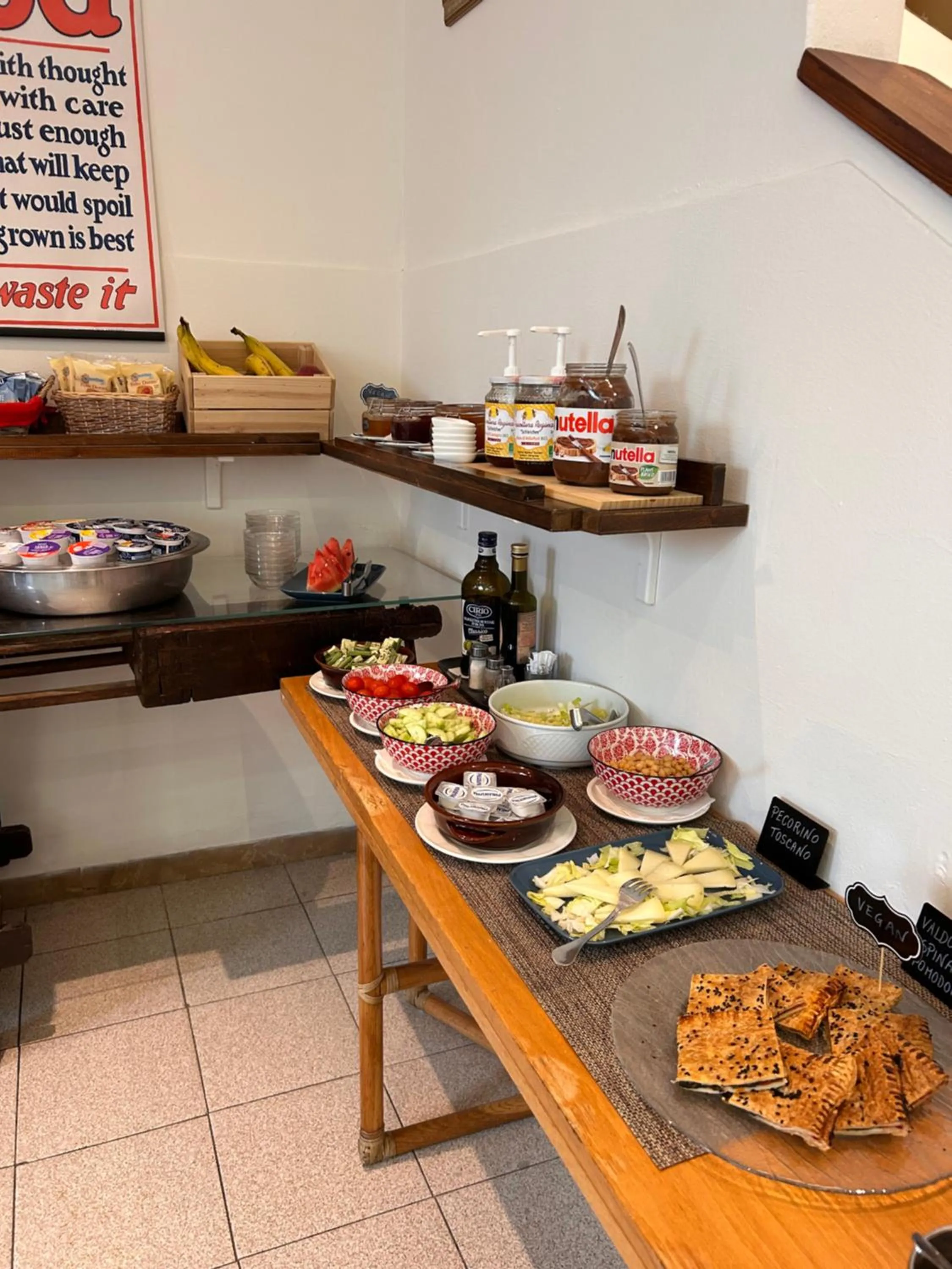 Buffet breakfast in Hotel Lukas Vegetarian & Vegan