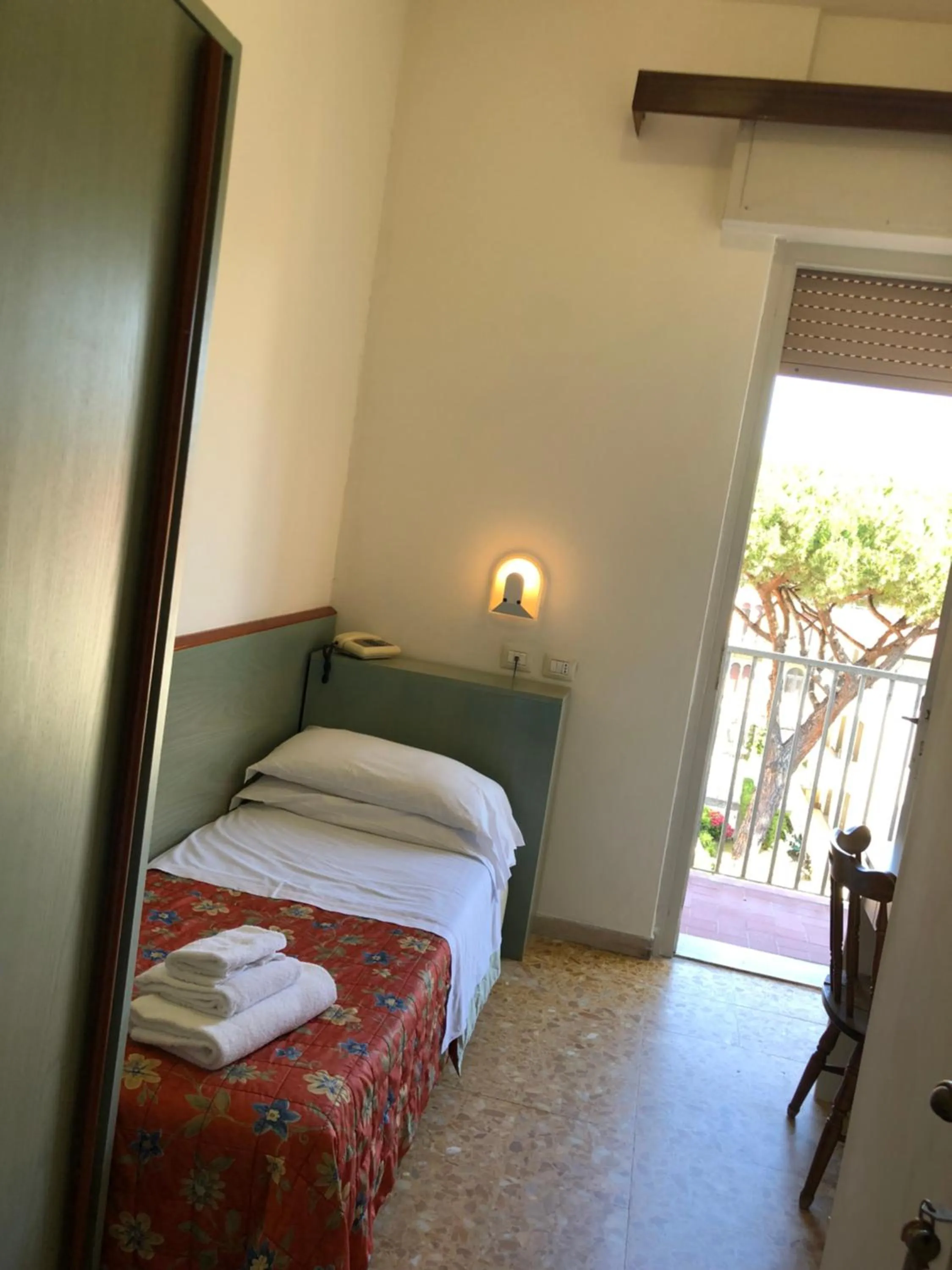 Bed in Hotel Lukas Vegetarian & Vegan