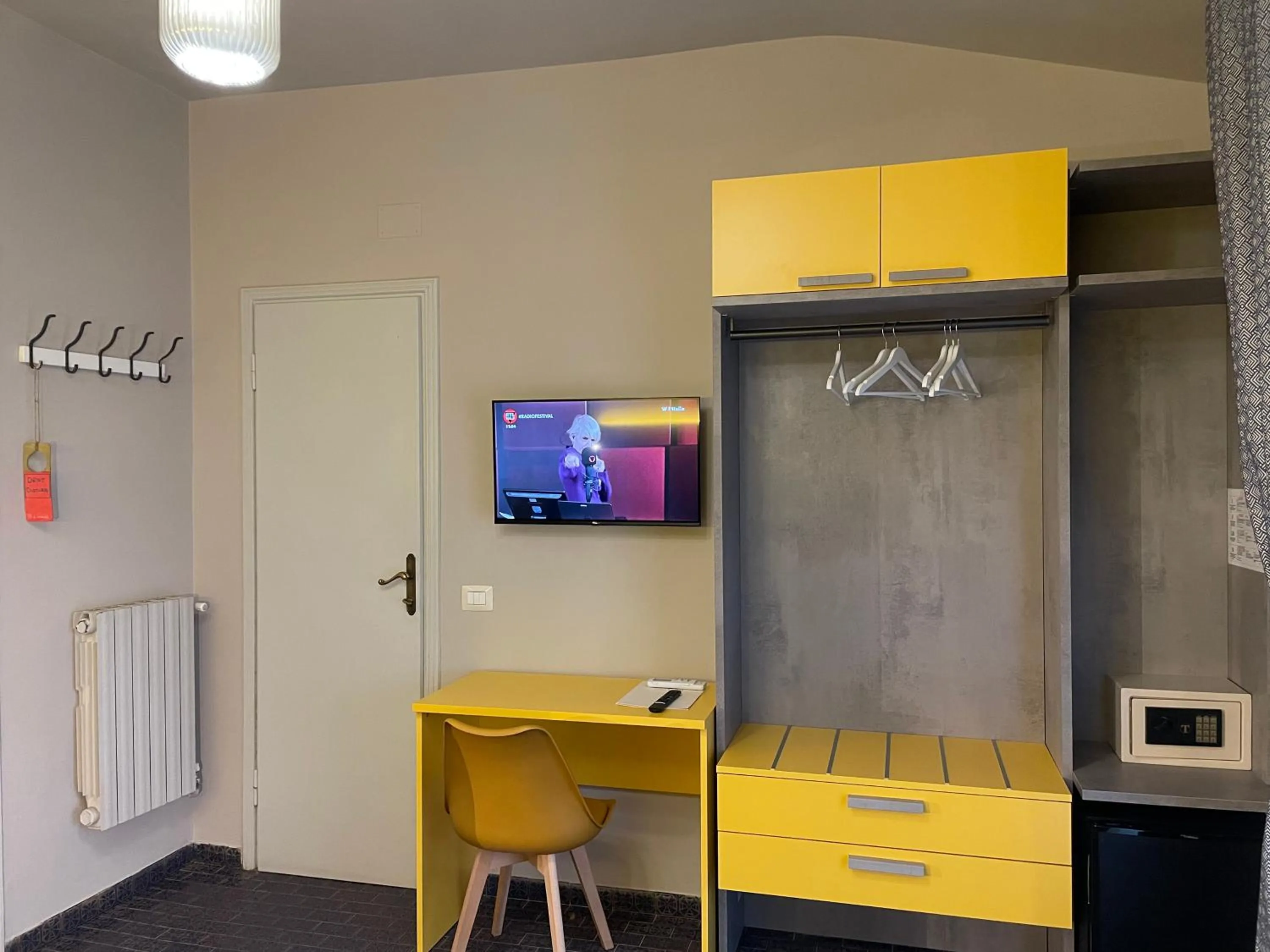 TV and multimedia in Hotel Lukas Vegetarian & Vegan