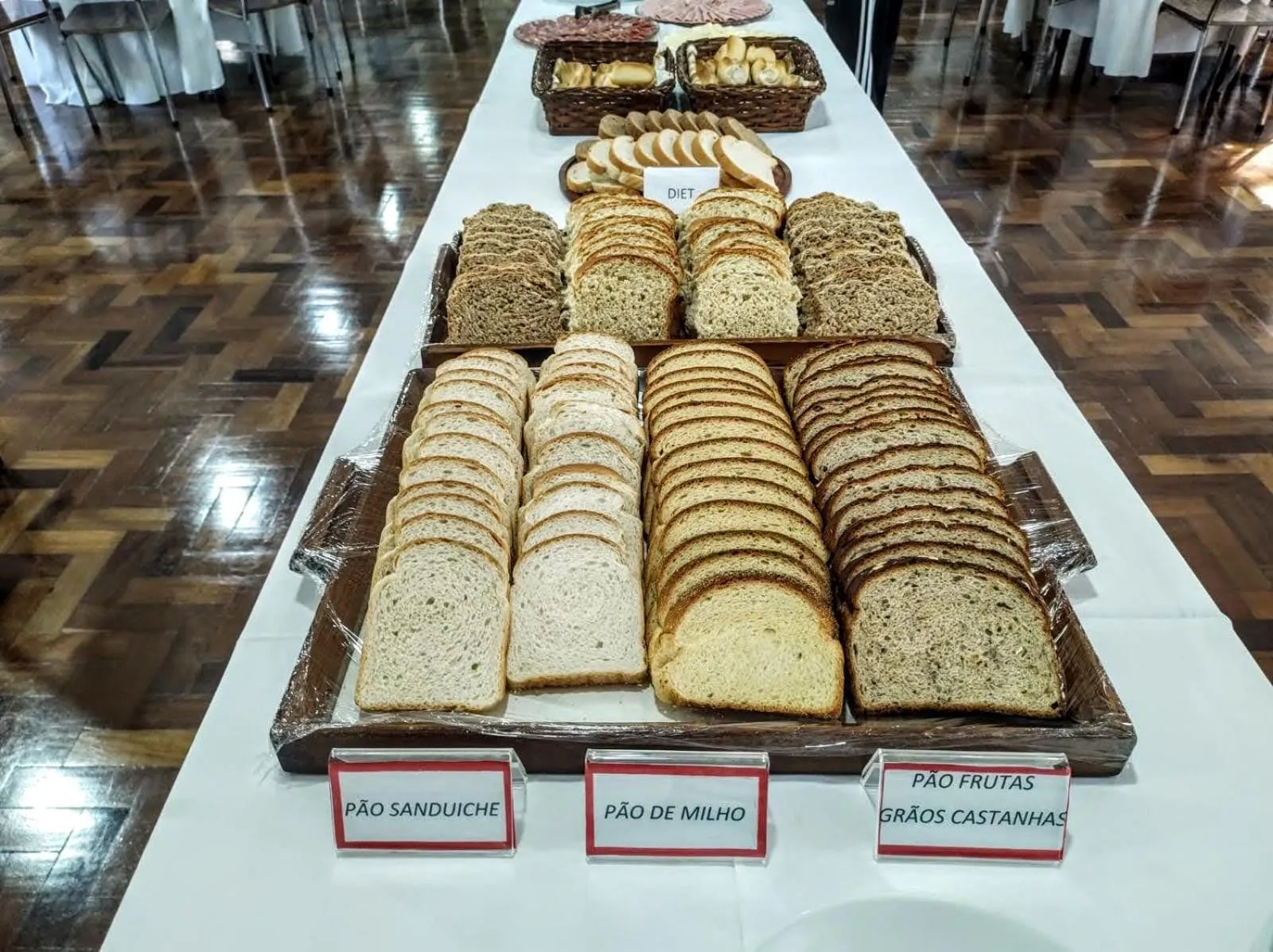 Restaurant/places to eat in Vila Betânia