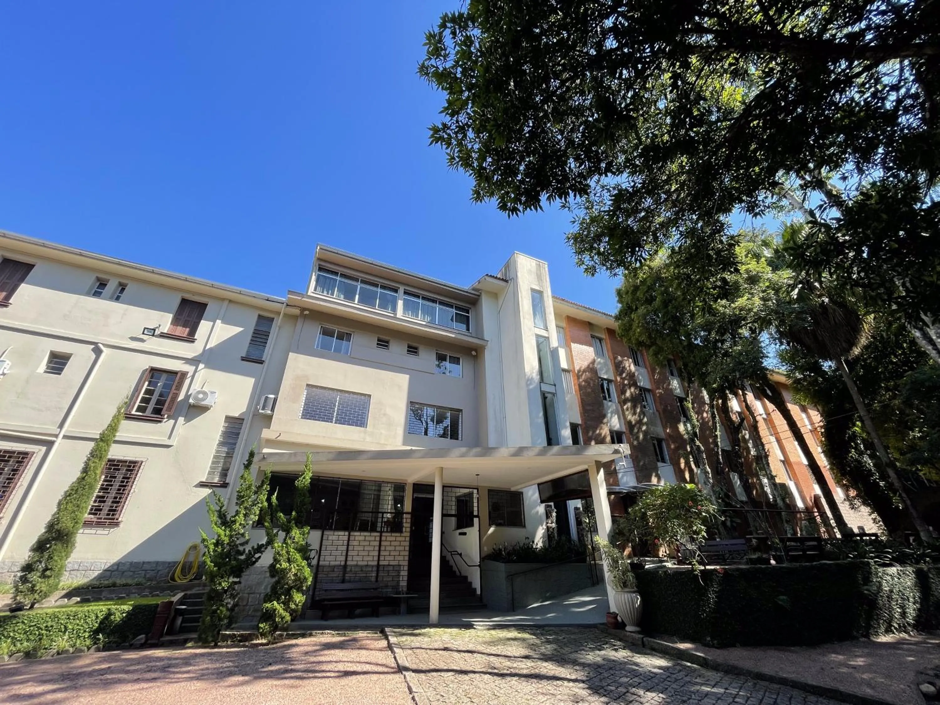 Property building in Vila Betânia