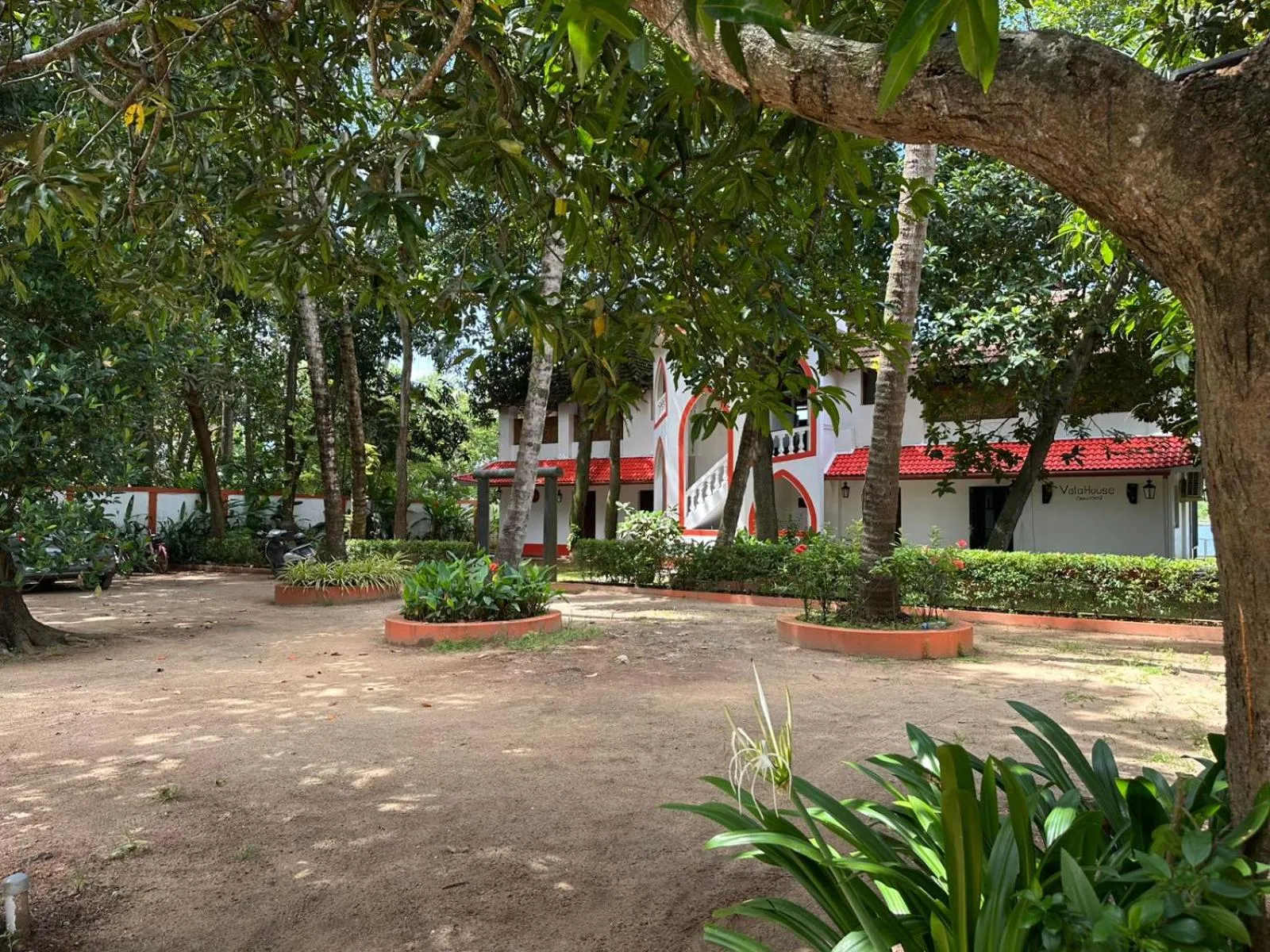 Parking in Vala House