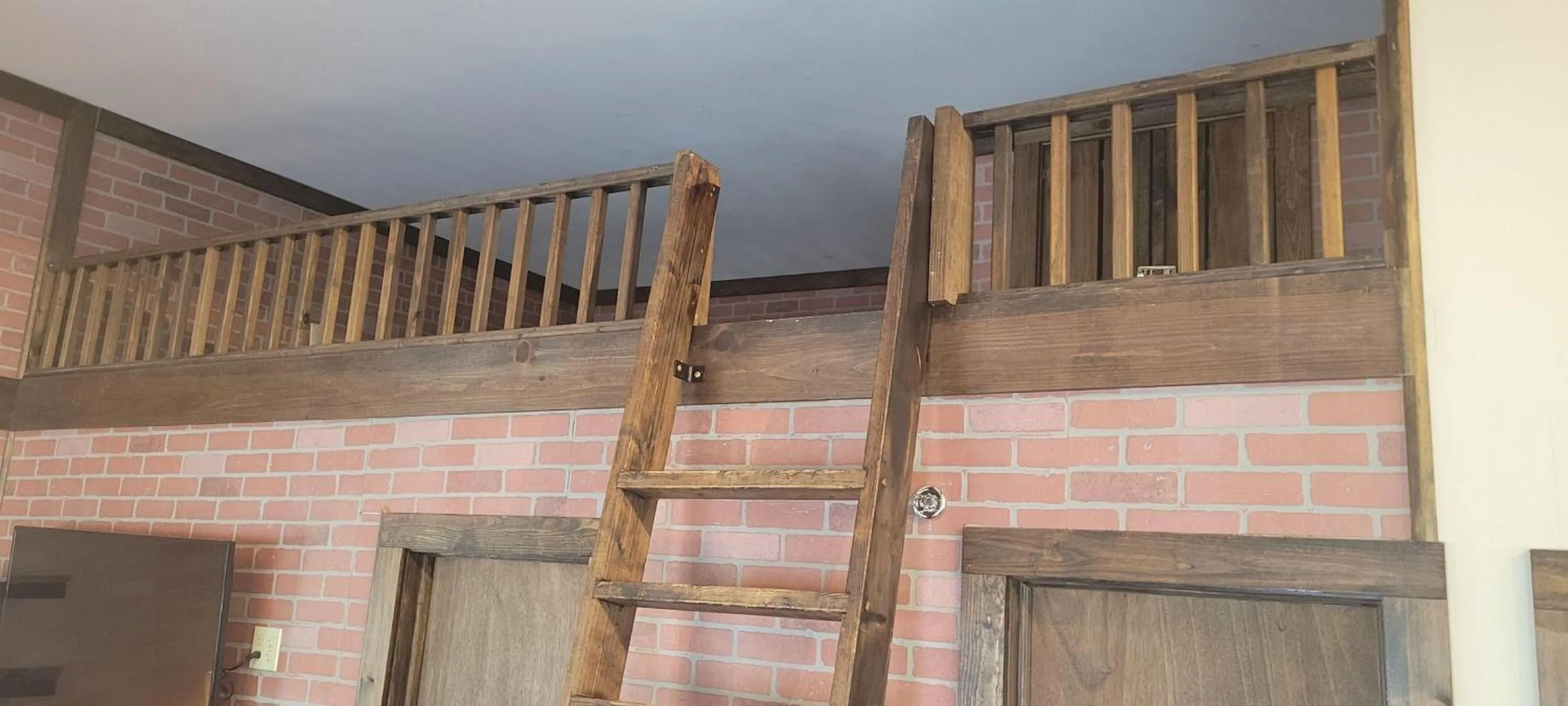 Downhill Lodge Condominium