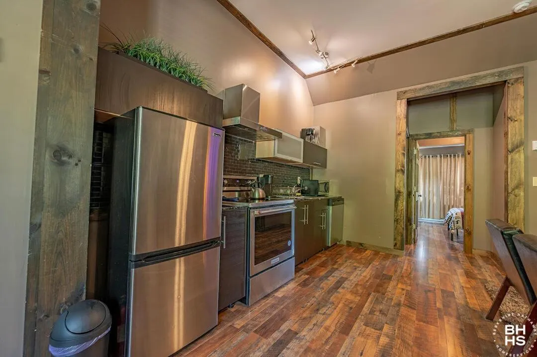 Downhill Lodge Condominium