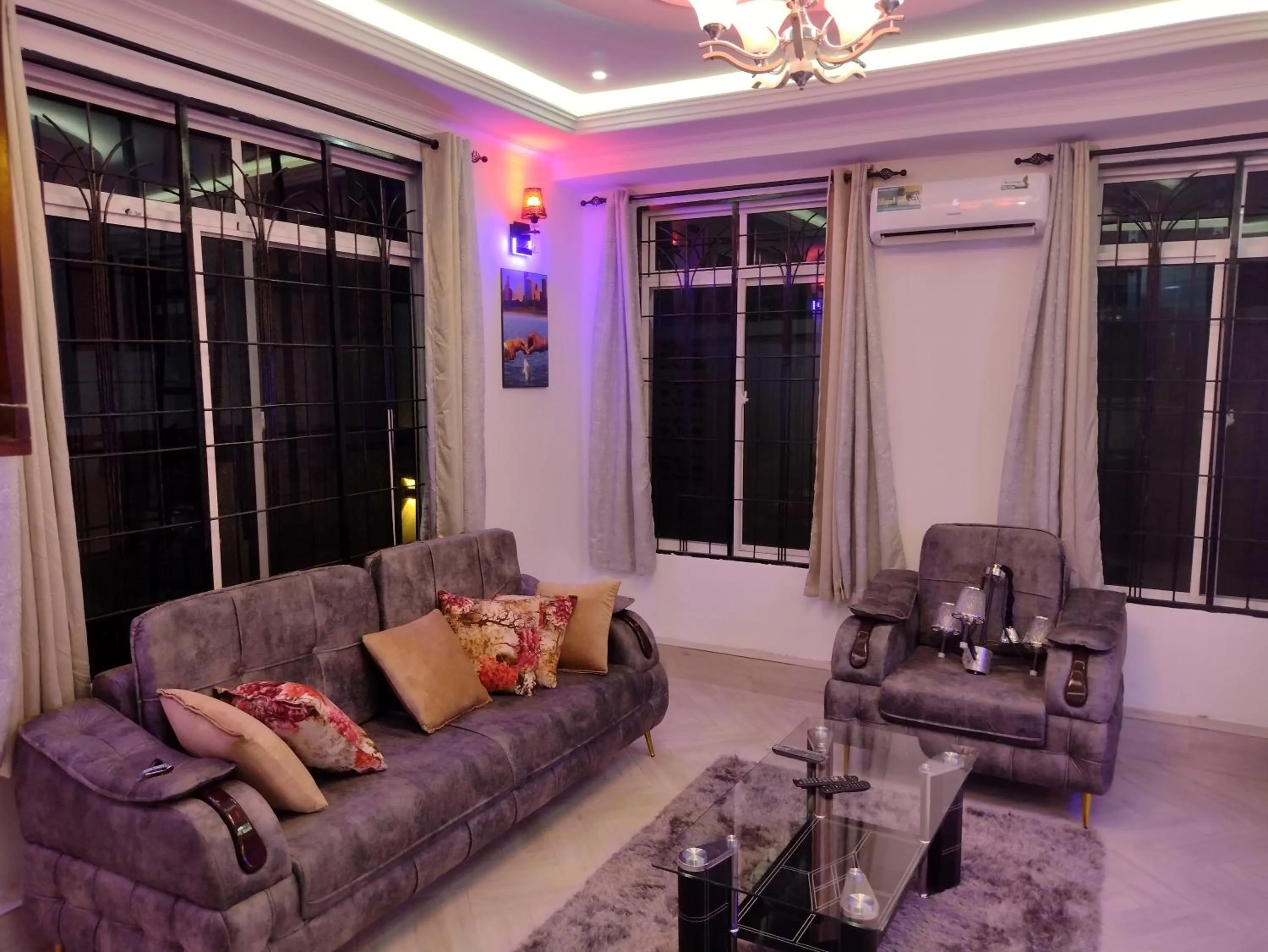 Living room in Mkamiti Villa - Airport Hotel with Free Shuttle