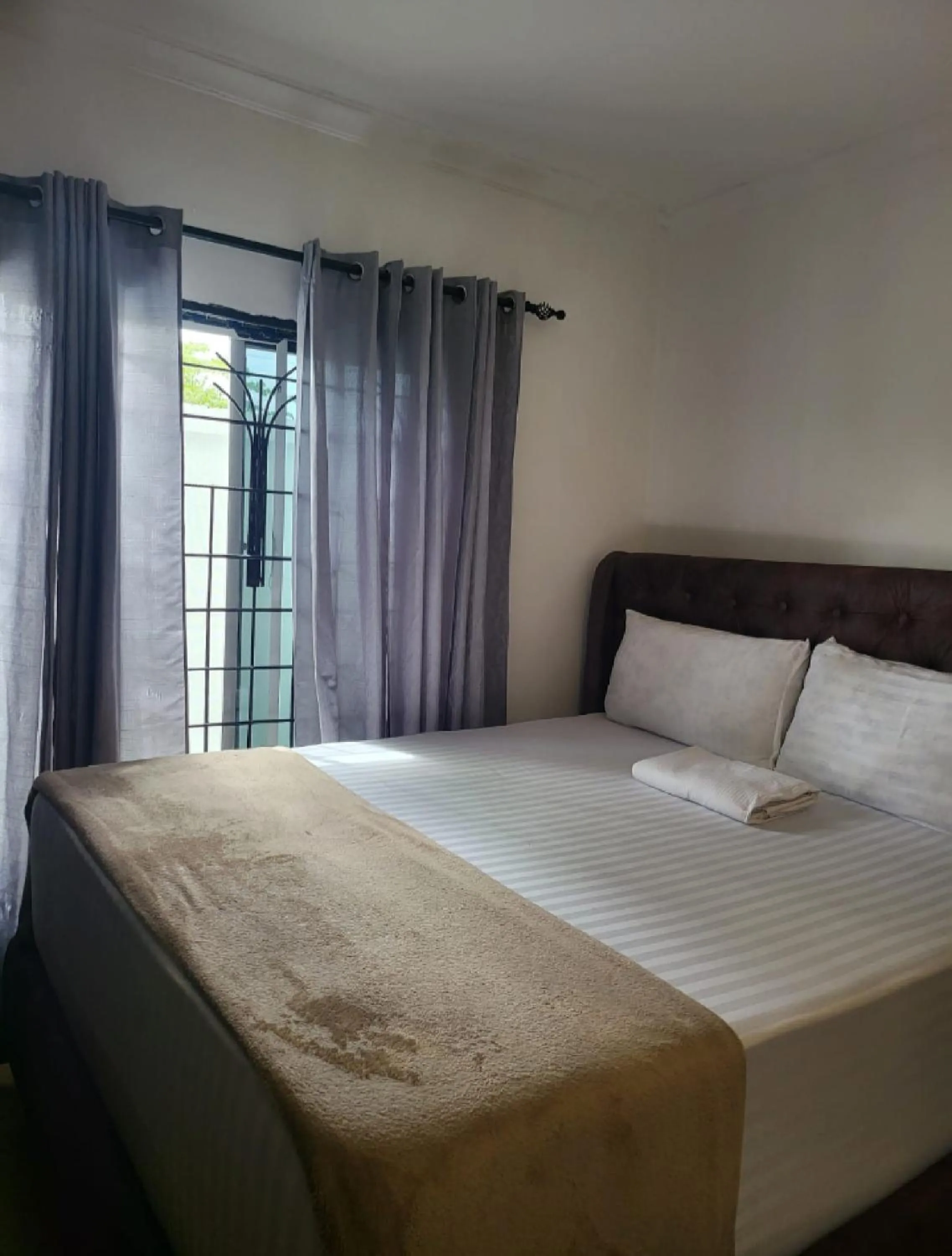 Bed in Mkamiti Villa - Airport Hotel with Free Shuttle