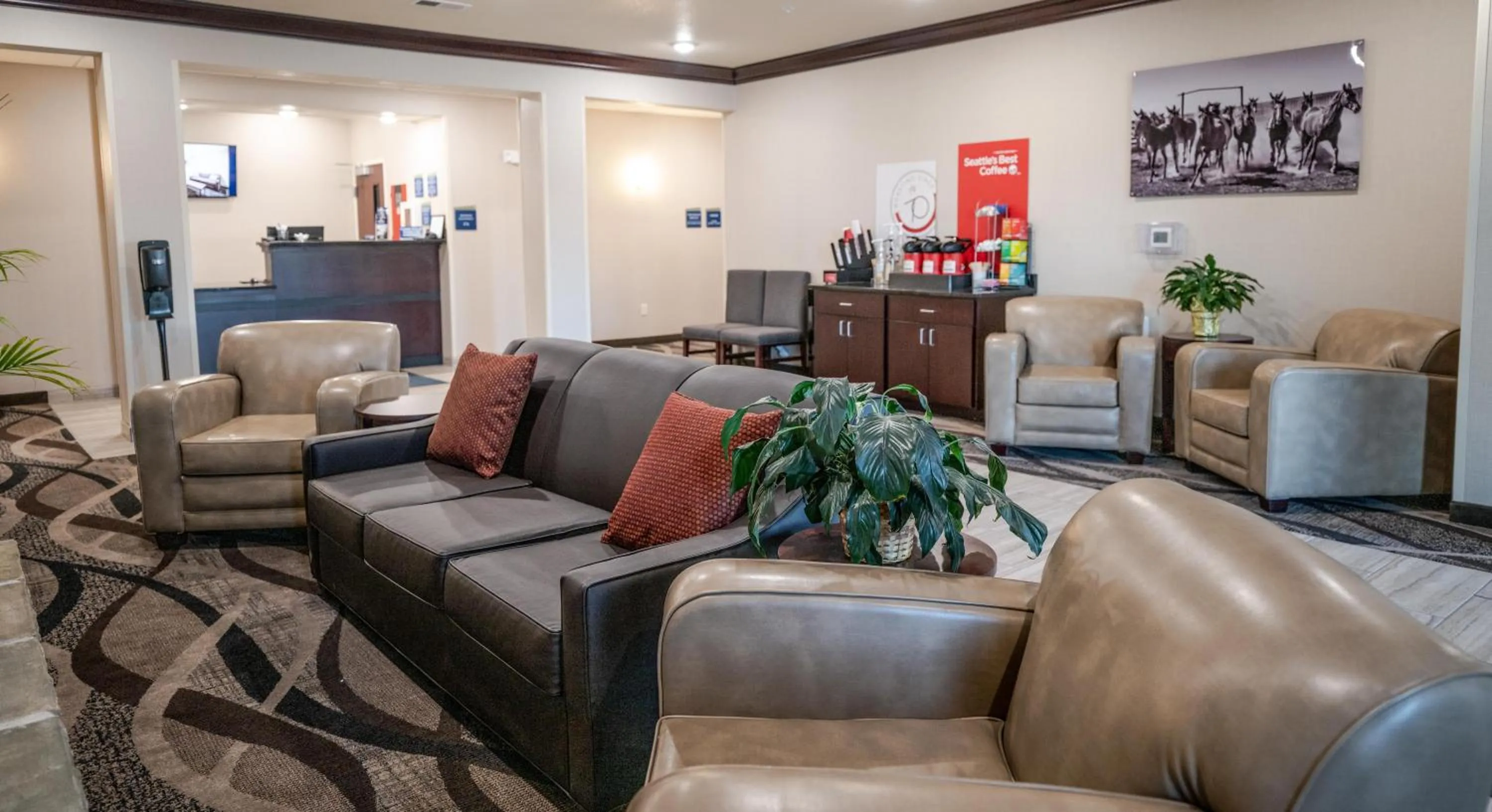 Lobby or reception in Cobblestone Hotel & Suites - Lamar