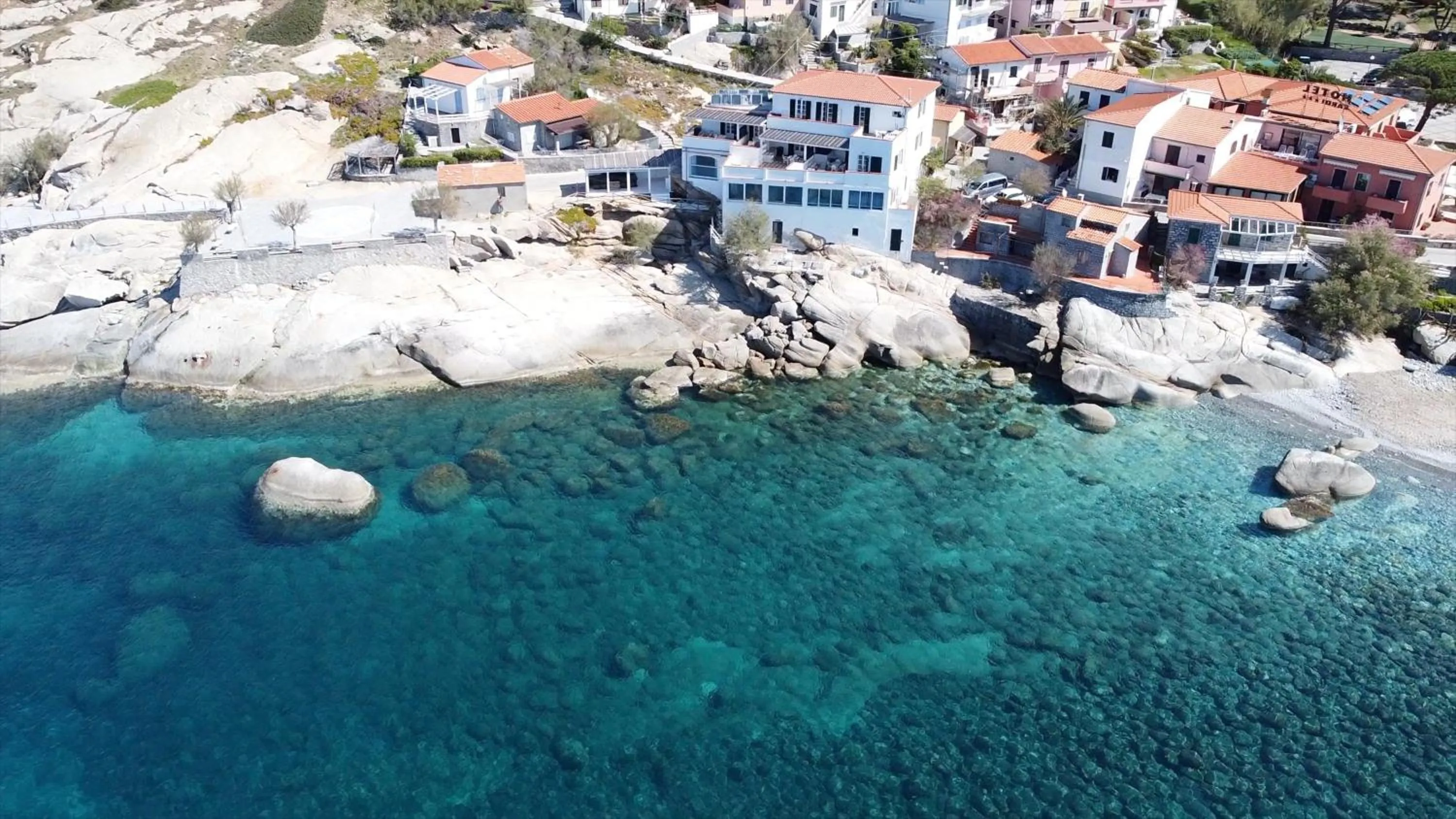 Property building in Appartamenti - Villa Mare