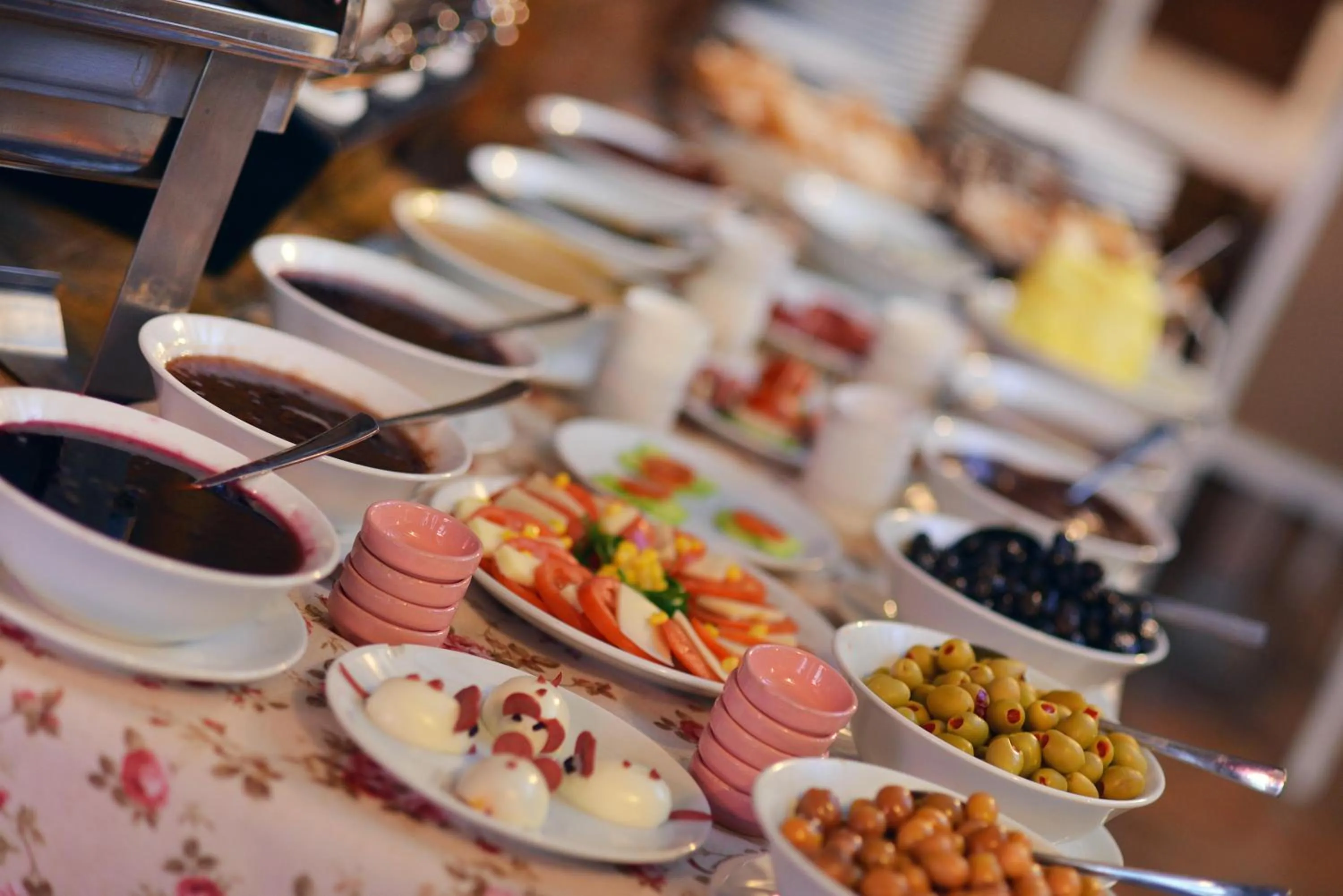 Buffet breakfast in Uluhan Hotel