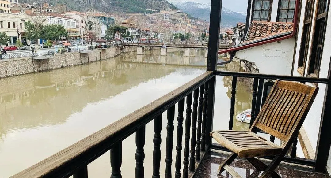 Balcony/Terrace in Uluhan Hotel