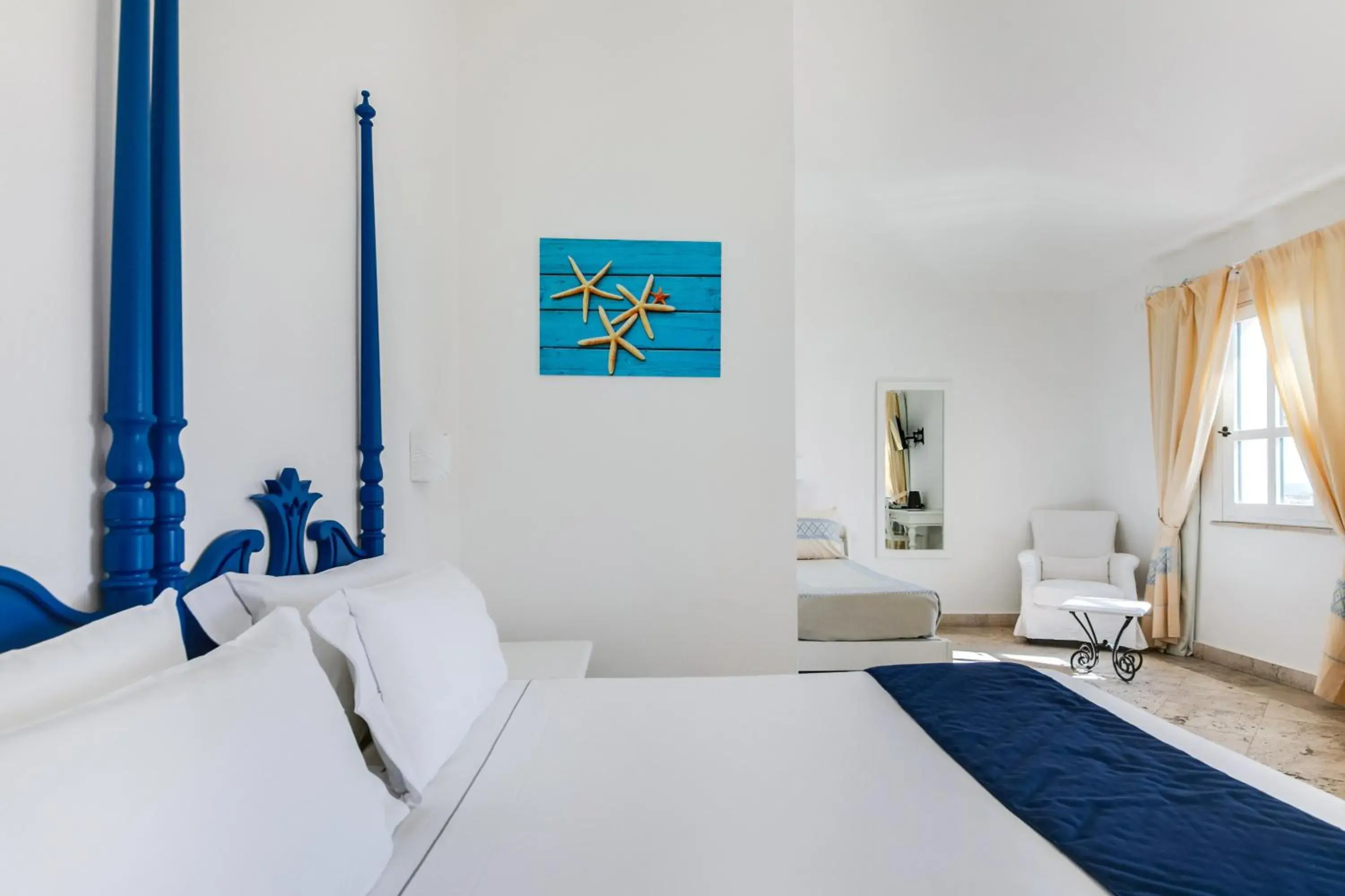 Triple Room with Sea View in Phi Hotel Sighientu Triple Room with Sea View in Phi Hotel Sighientu