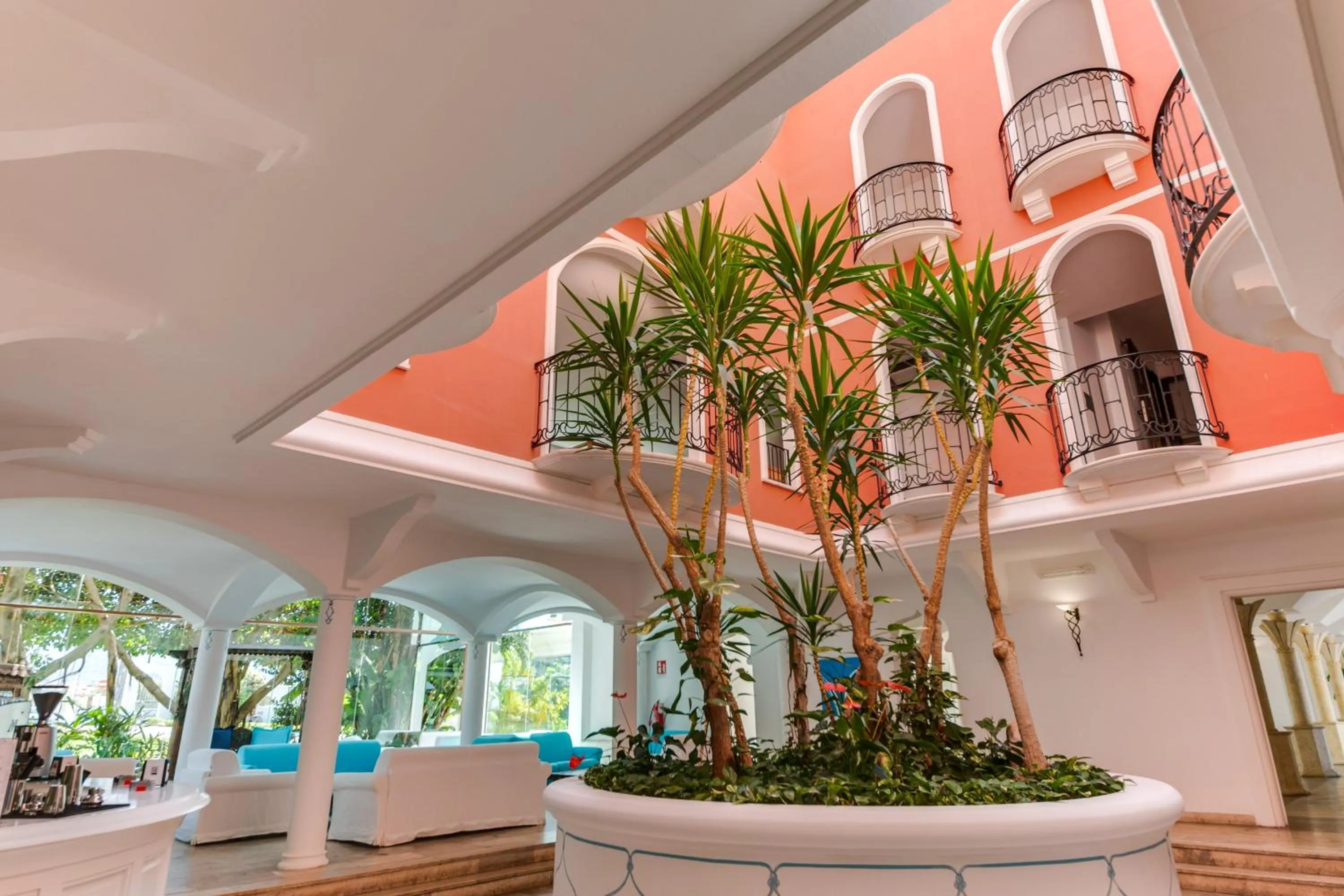 Lobby or reception in Phi Hotel Sighientu