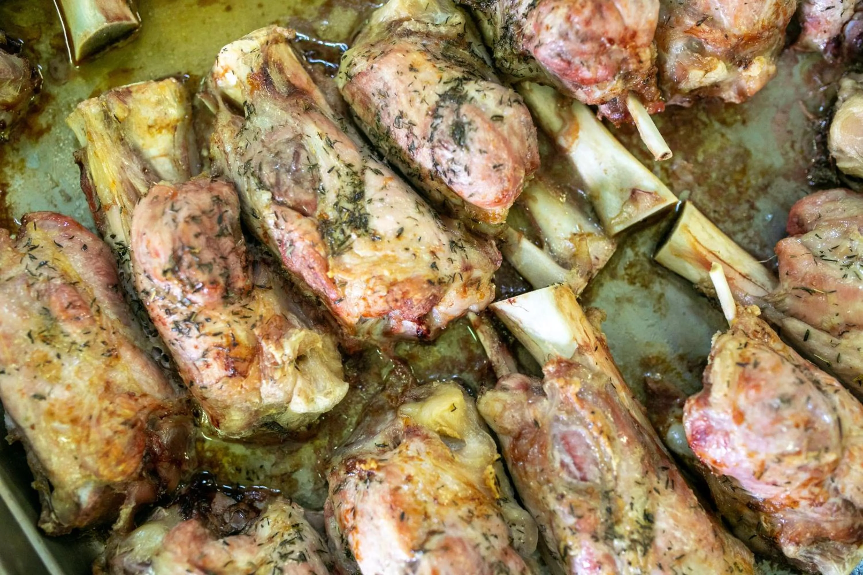 Food and drinks in Phi Hotel Sighientu