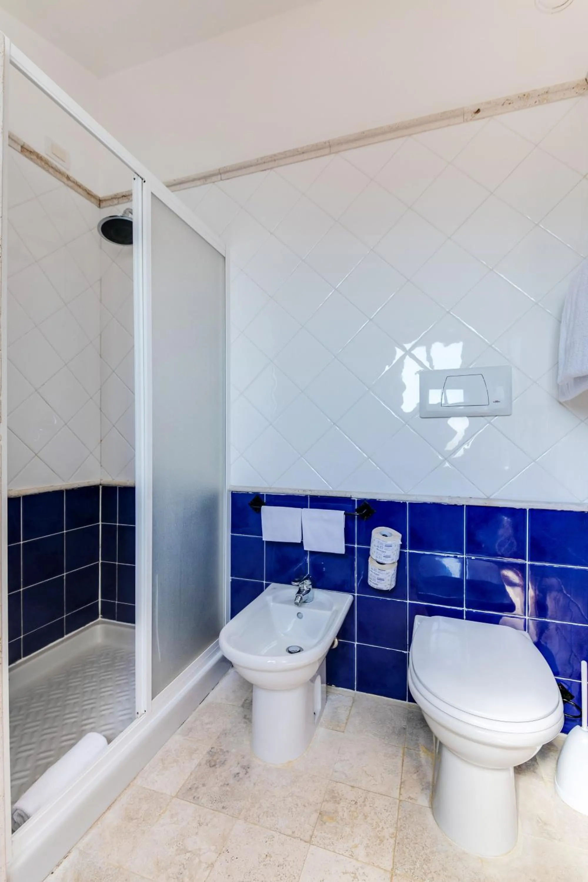 Bathroom in Phi Hotel Sighientu