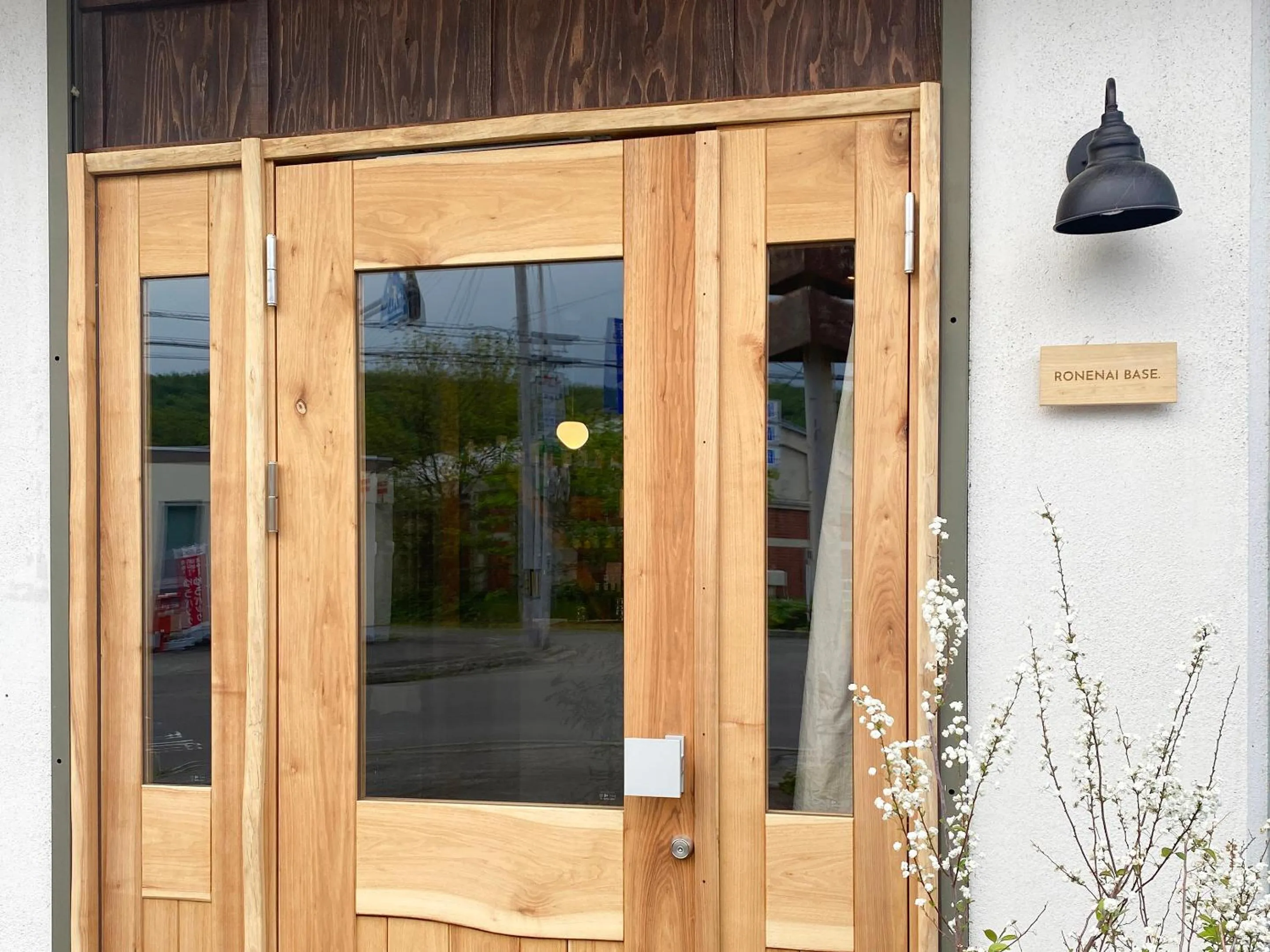 Facade/entrance in RONENAI BASE