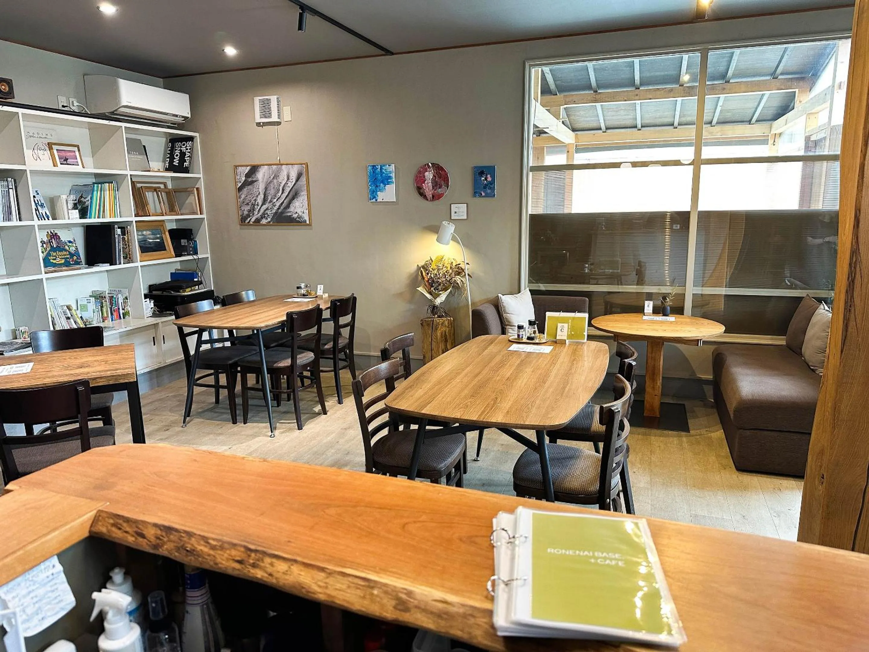 Lounge or bar in RONENAI BASE