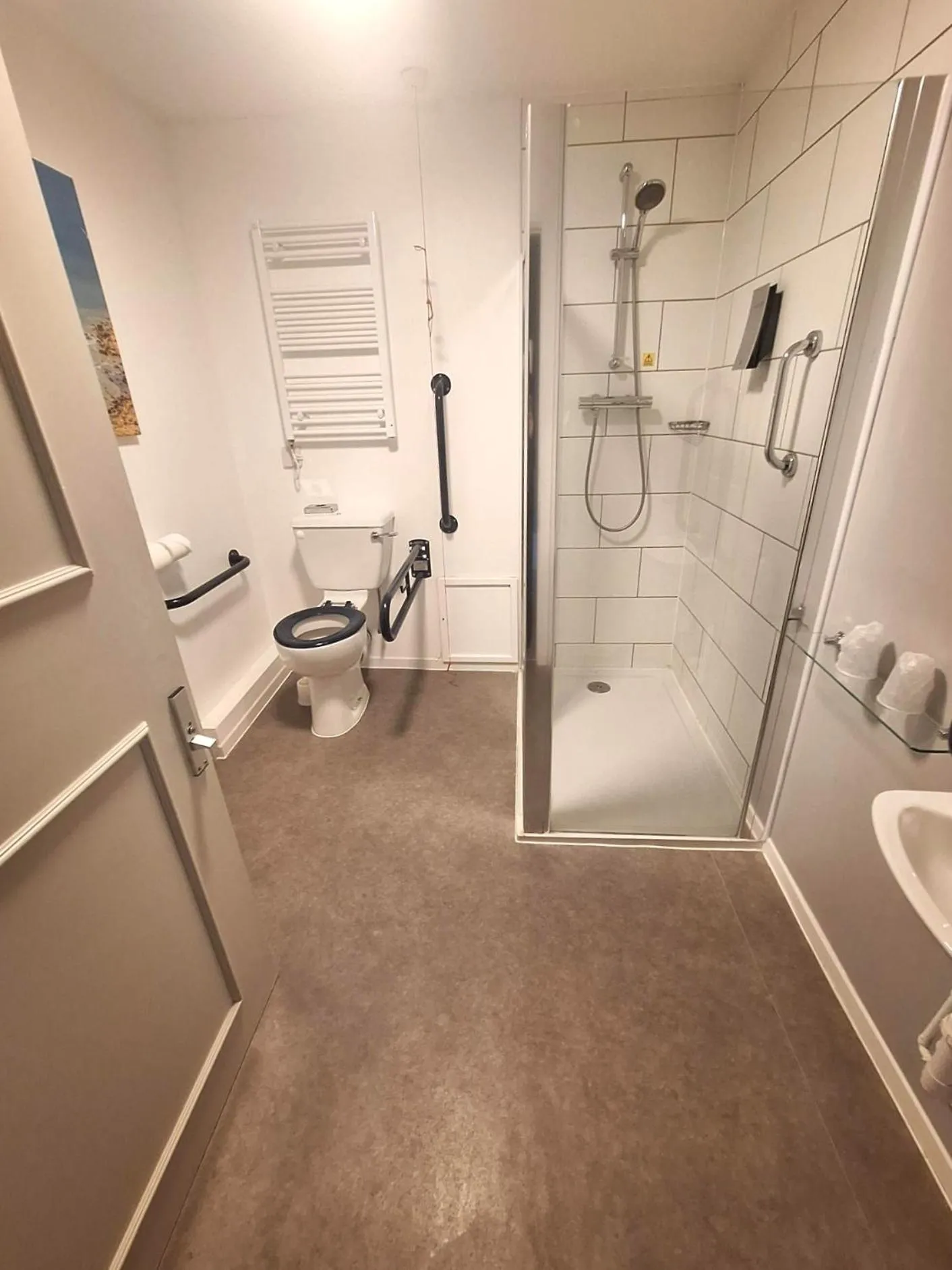 Shower in The Burlington Hotel