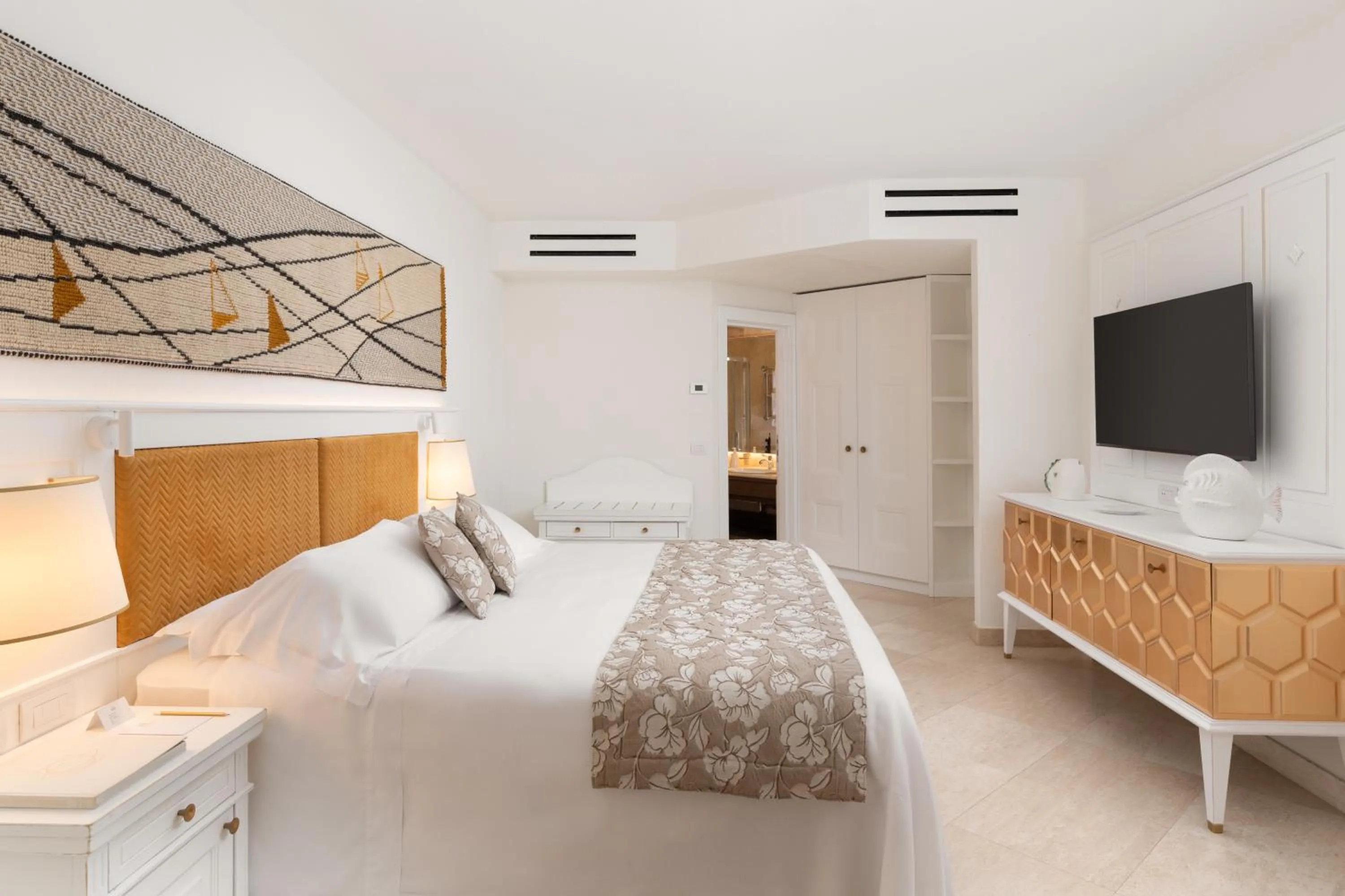 Photo of the whole room, Bed in Hotel Abi d'Oru