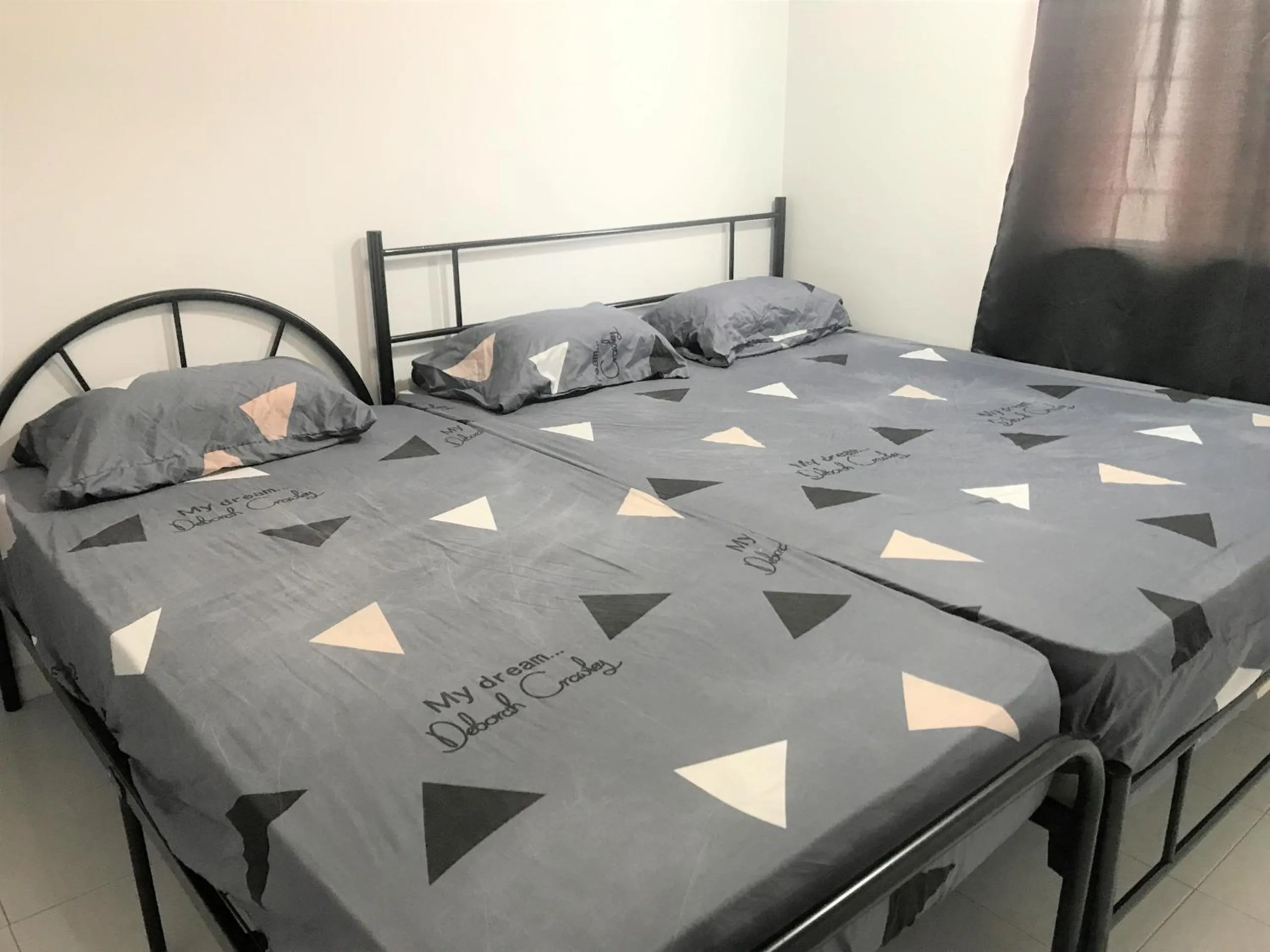 Bedroom in OYO 90493 JL Homestay