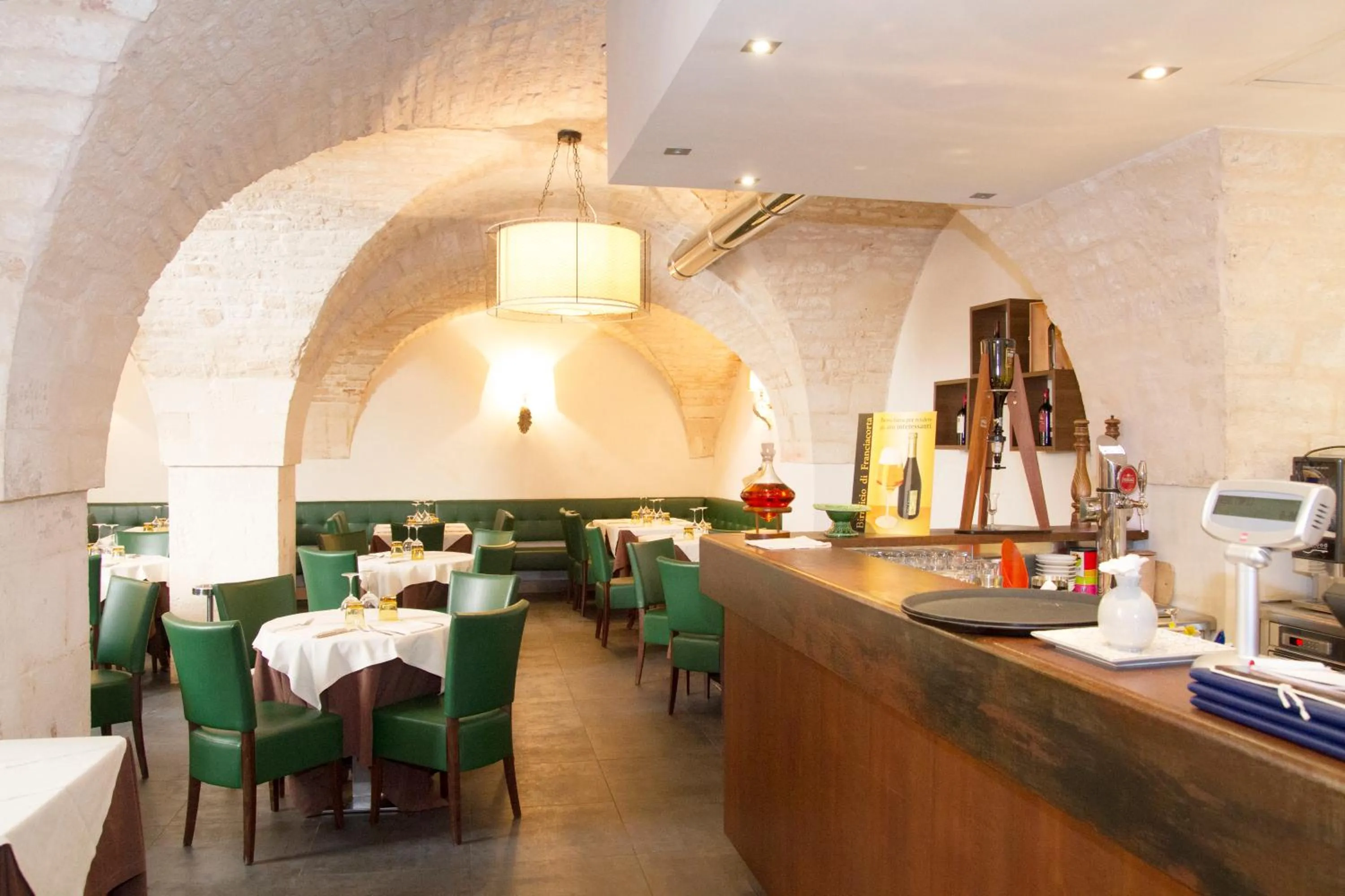 Restaurant/places to eat in Hotel Lanzillotta