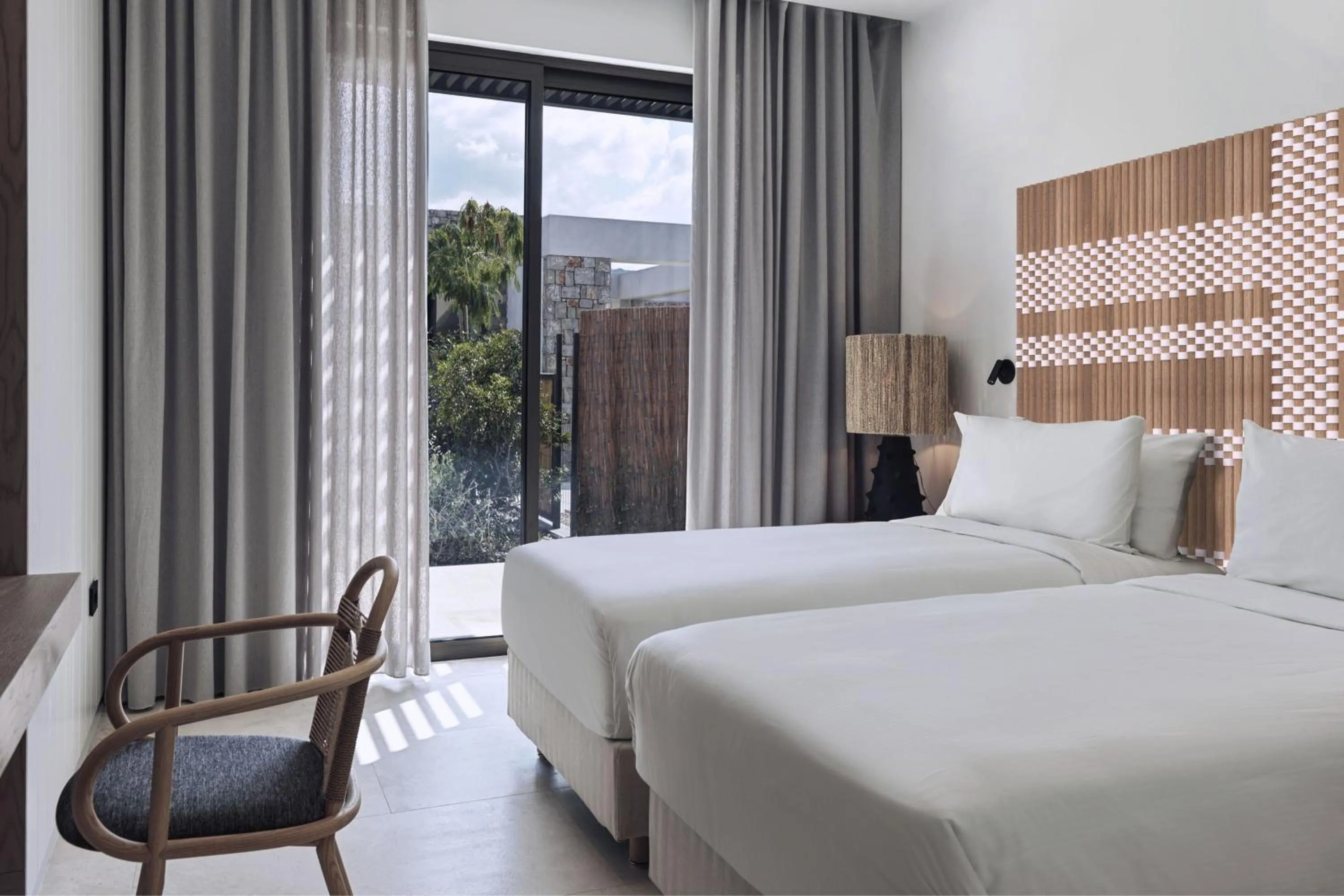 Beach, Bed in W Costa Navarino