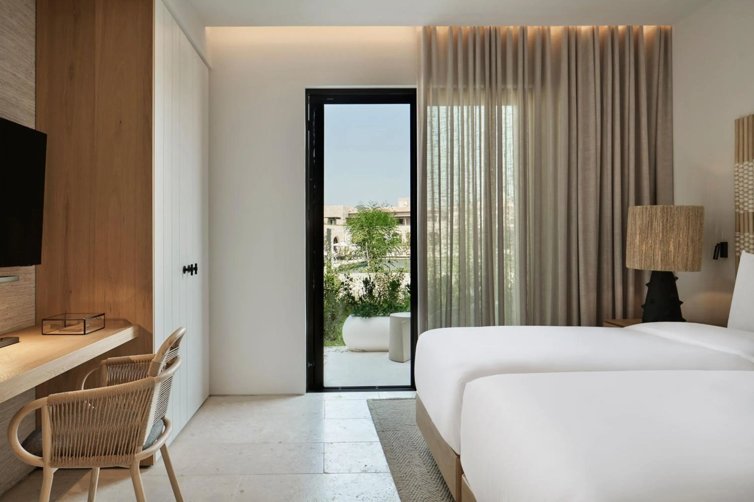 Beach, Bed in W Costa Navarino