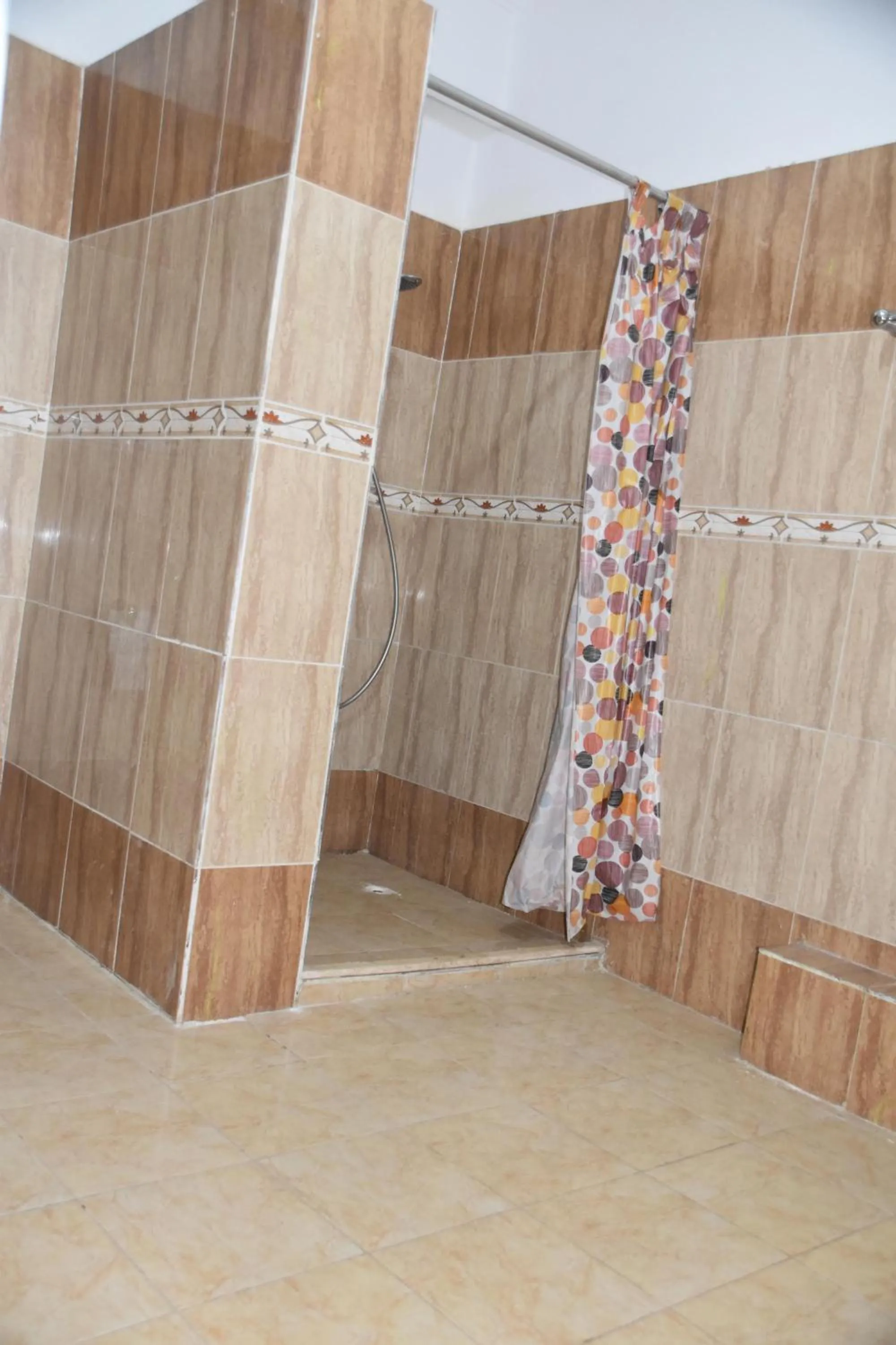 Shower in Orient star hotel luxor