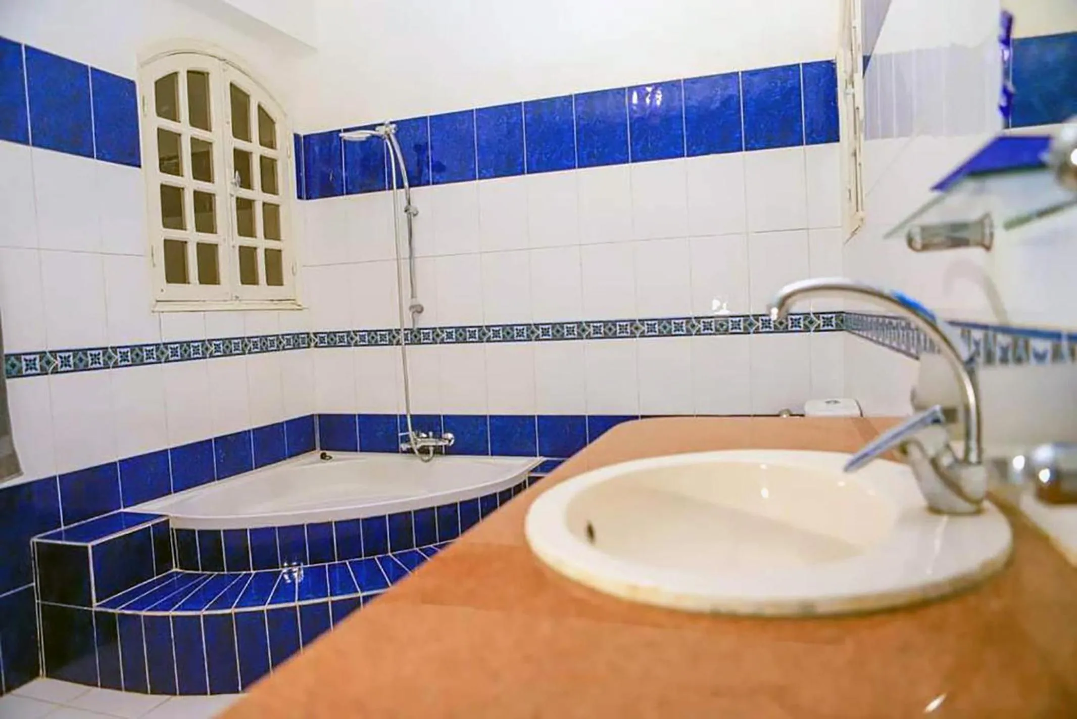 Shower in Orient star hotel luxor