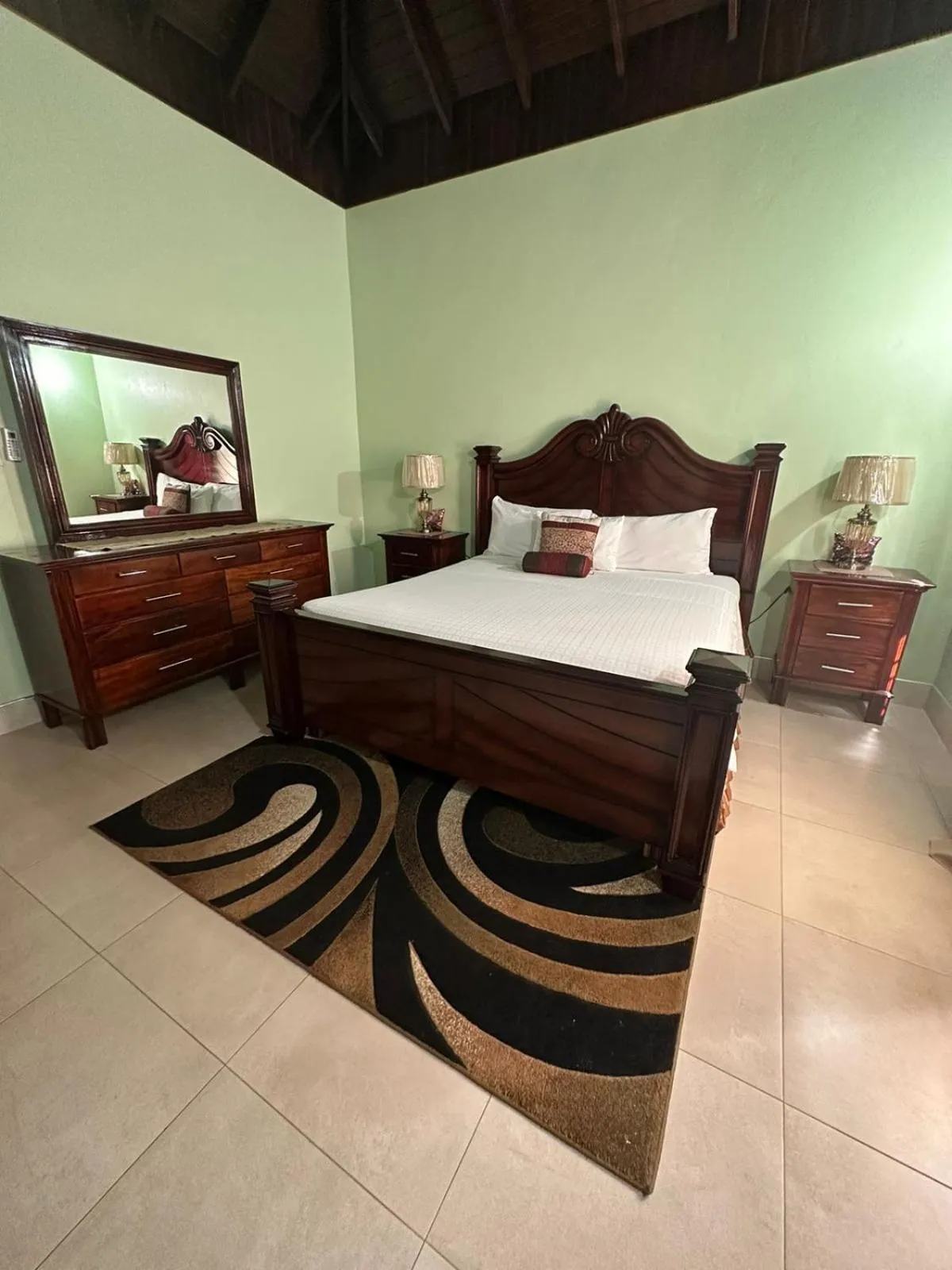 Bed in White House by White River