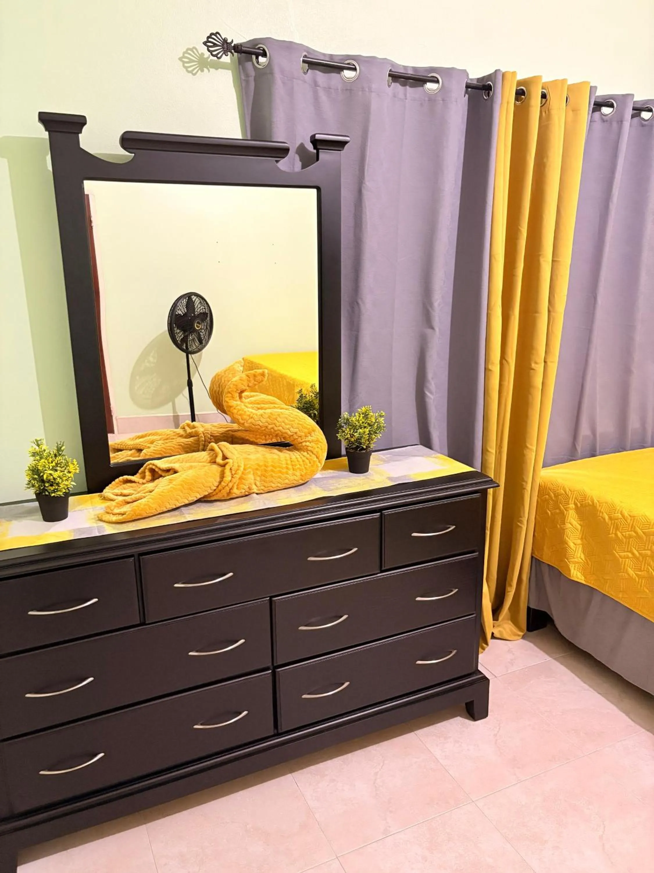 Bed in White House by White River