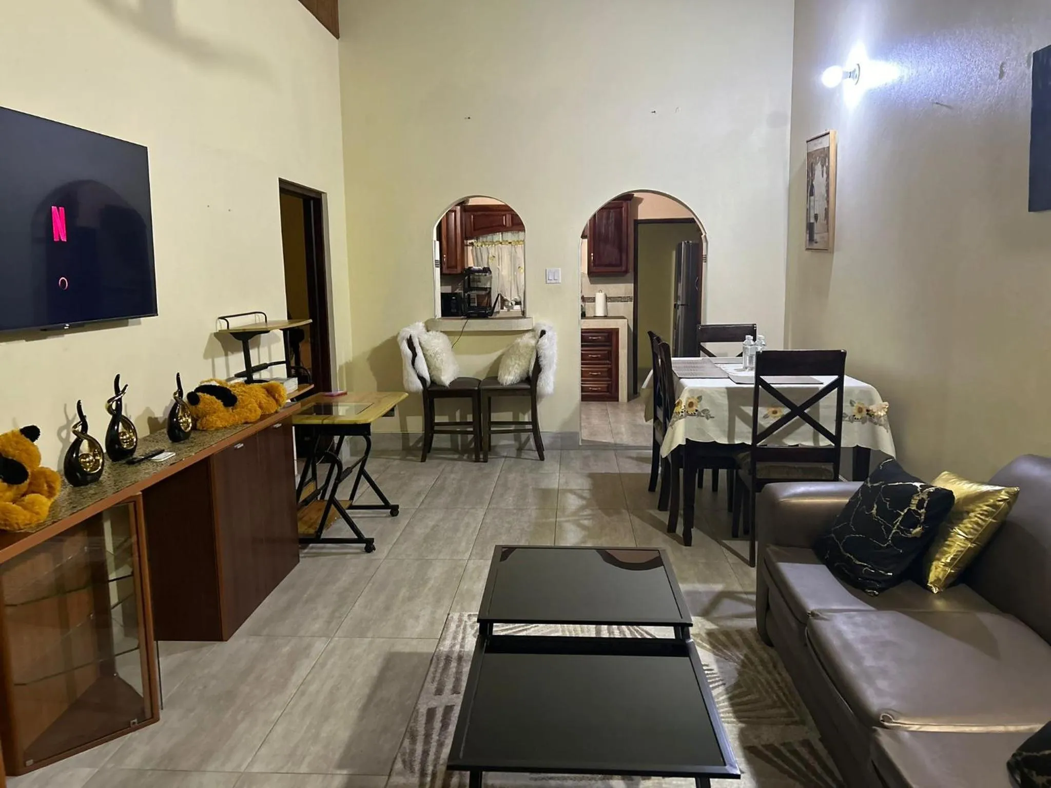 White House by White River